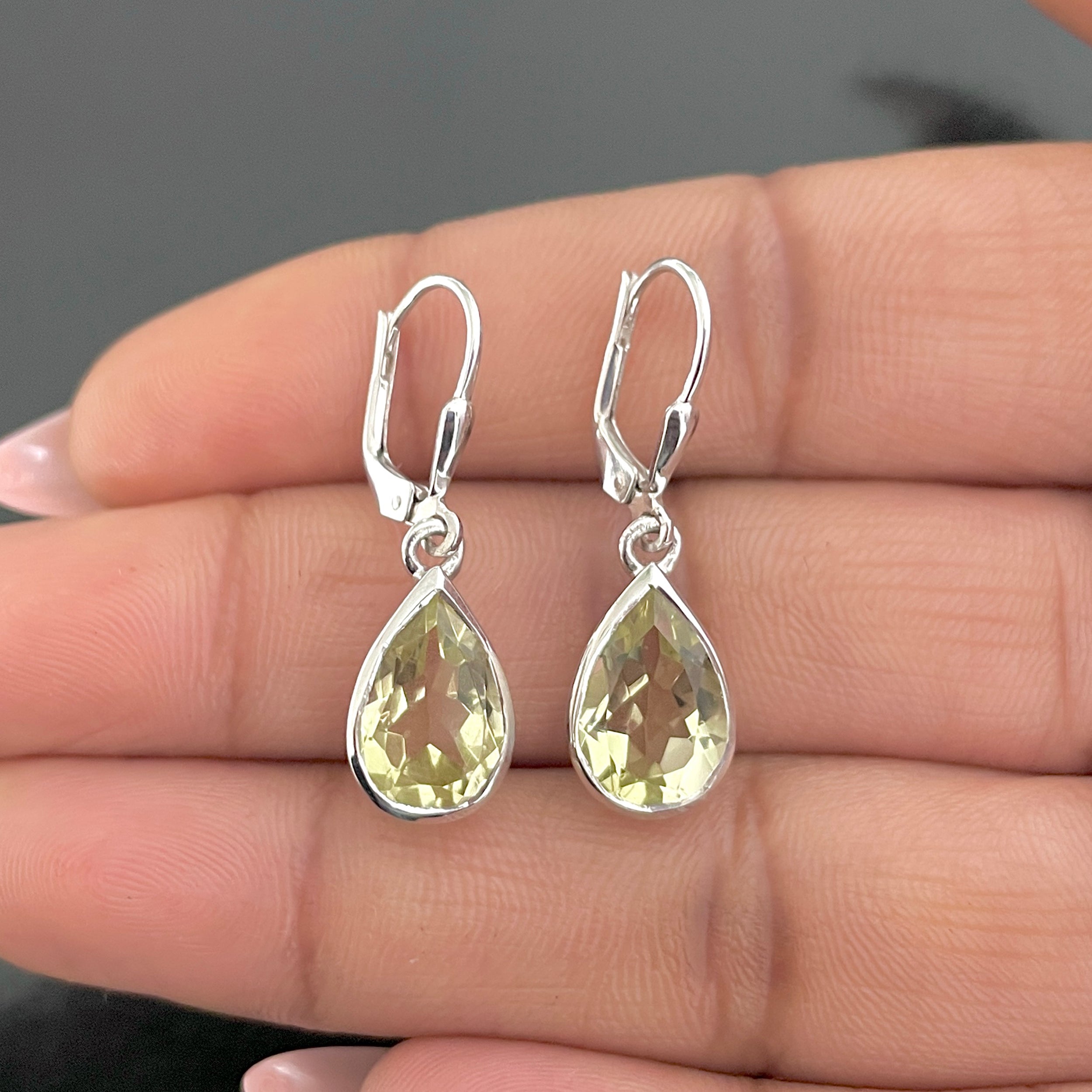 Lemon Quartz Leverback Earrings-(LEM-SE-707.)