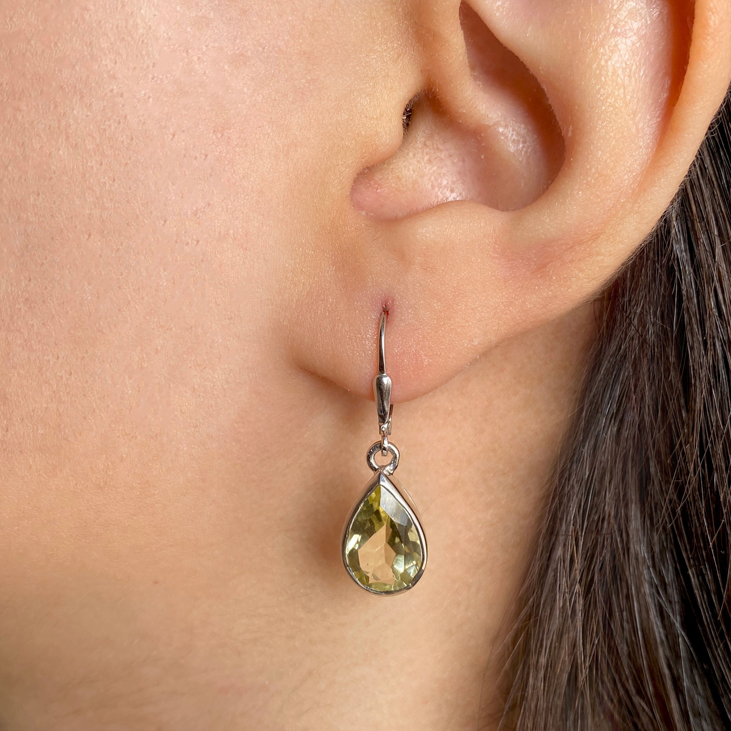 Lemon Quartz Leverback Earrings-(LEM-SE-707.)