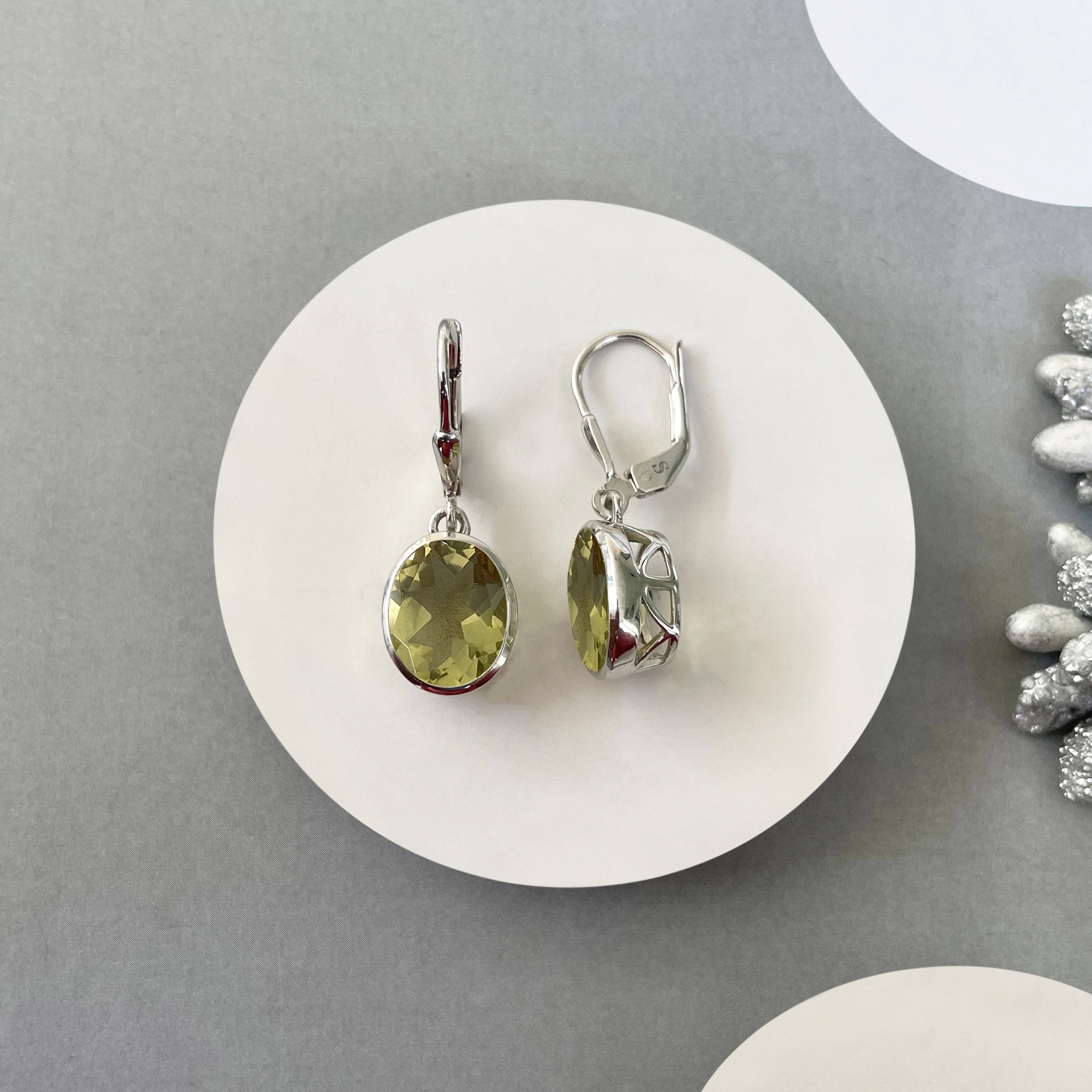 Lemon Quartz Leverback Earring-(LEM-SE-997.)