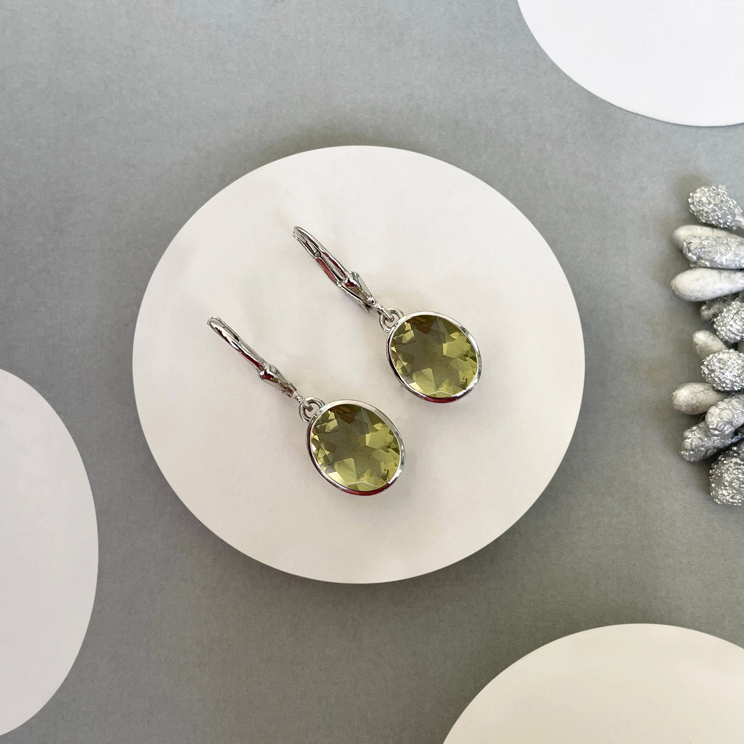 Lemon Quartz Leverback Earrings-(LEM-SE-997.)