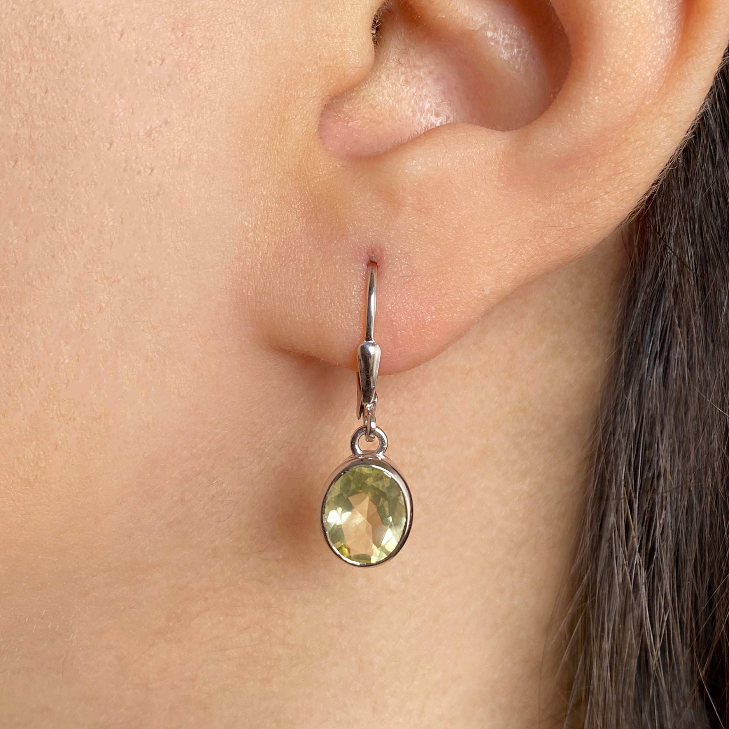 Lemon Quartz Leverback Earrings-(LEM-SE-998.)