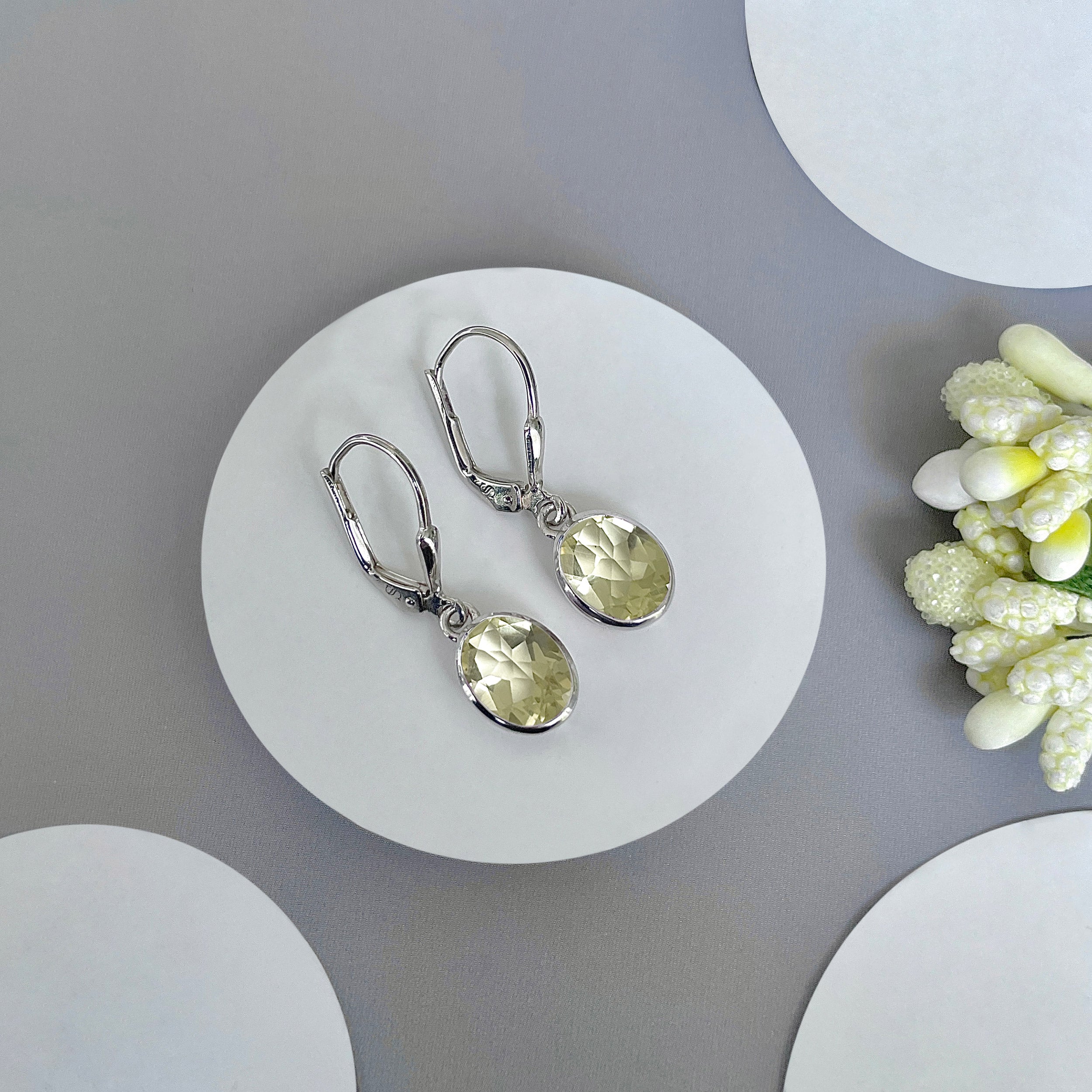 Lemon Quartz Leverback Earrings-(LEM-SE-998.)
