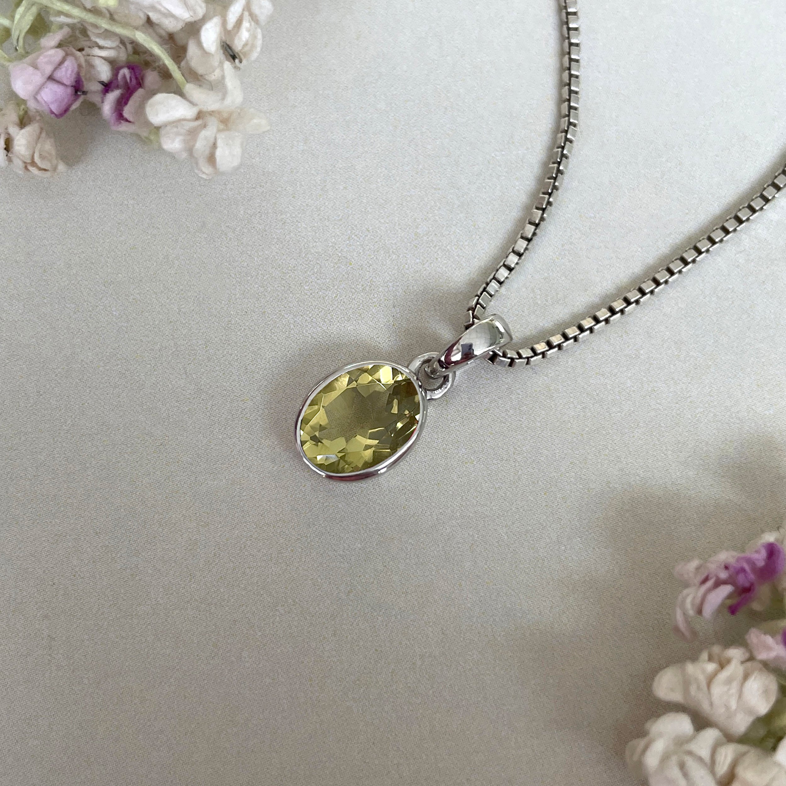 Lemon Quartz Pendant-(LEM-SP-380.)