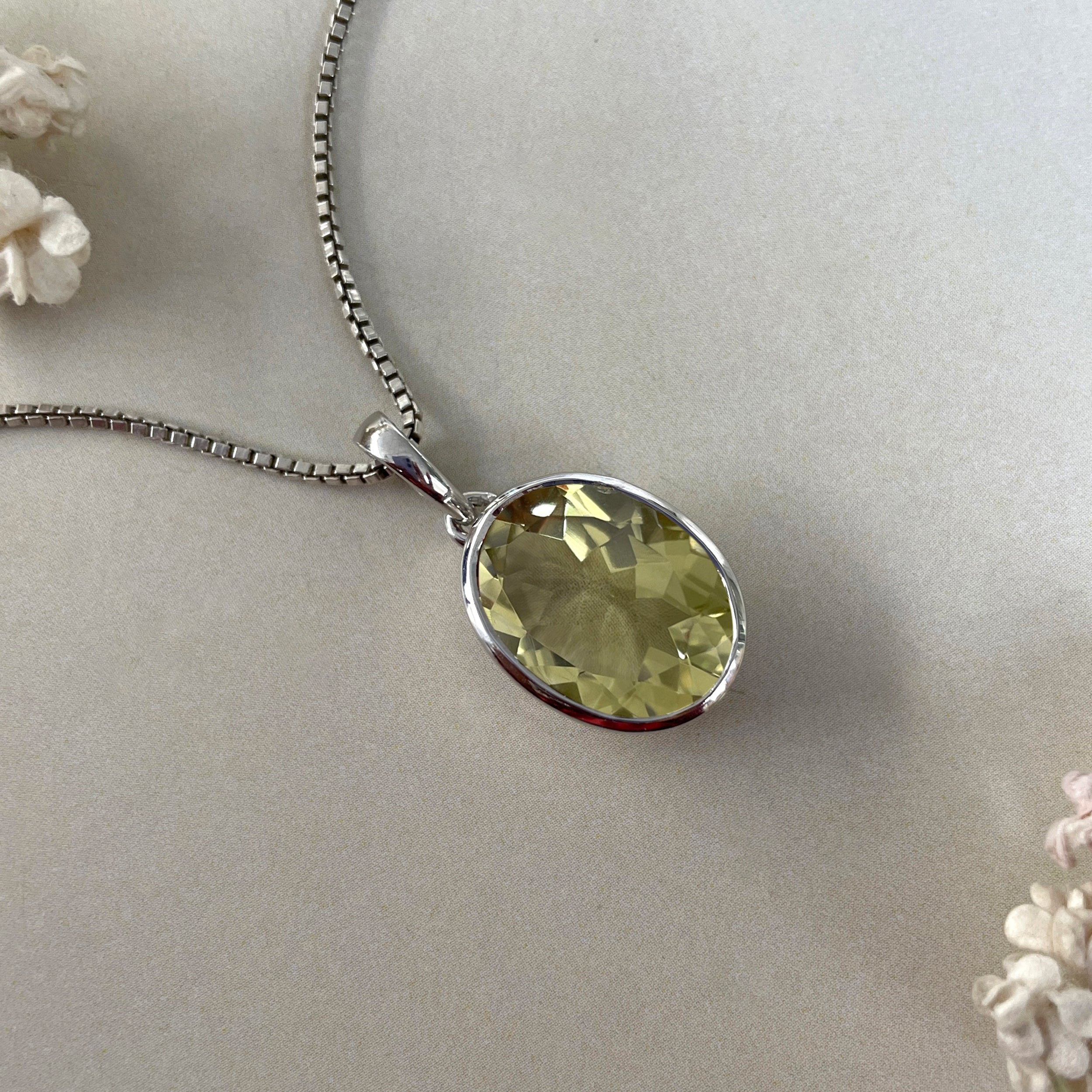 Lemon Quartz Pendant-(LEM-SP-458.)