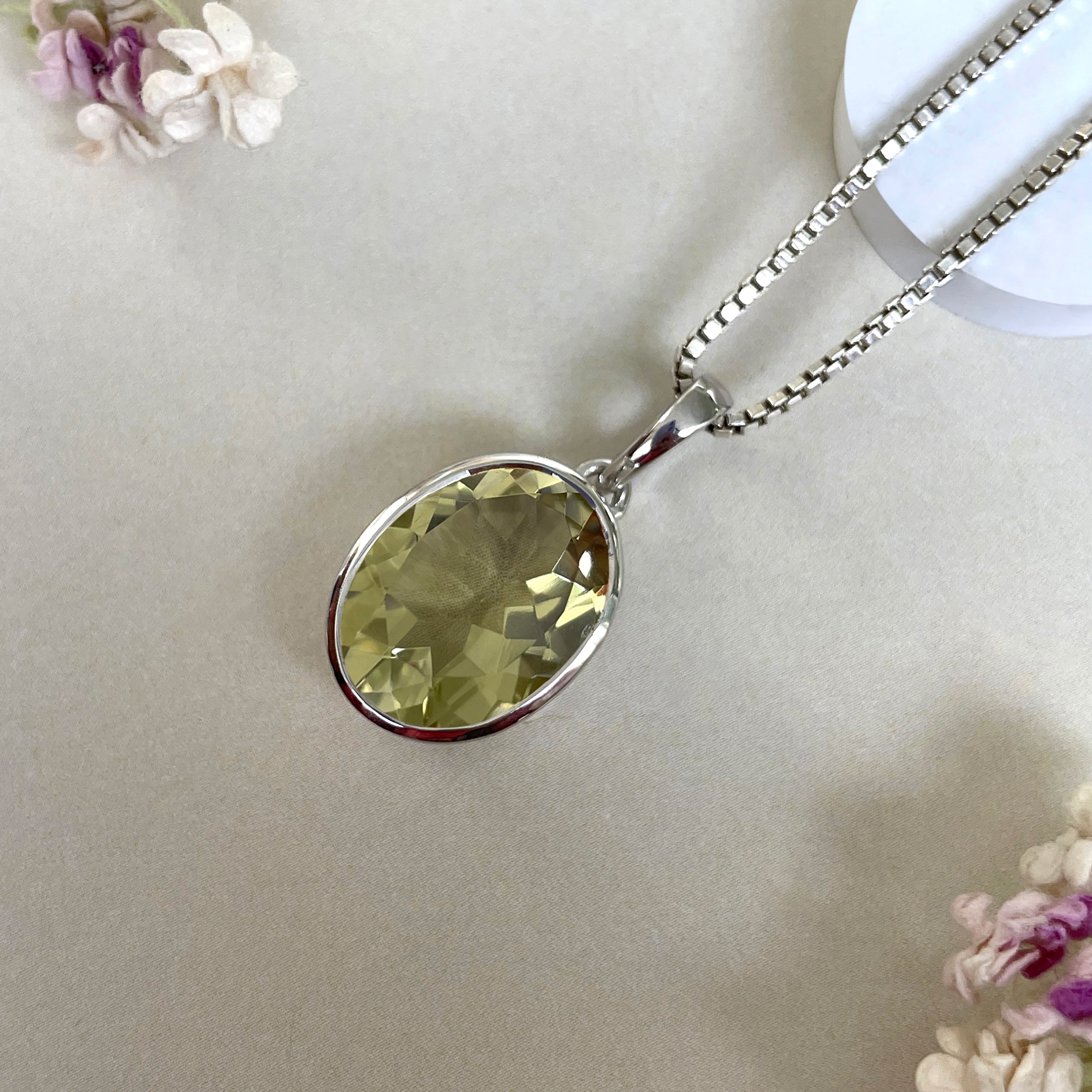 Lemon Quartz Pendant-(LEM-SP-458.)