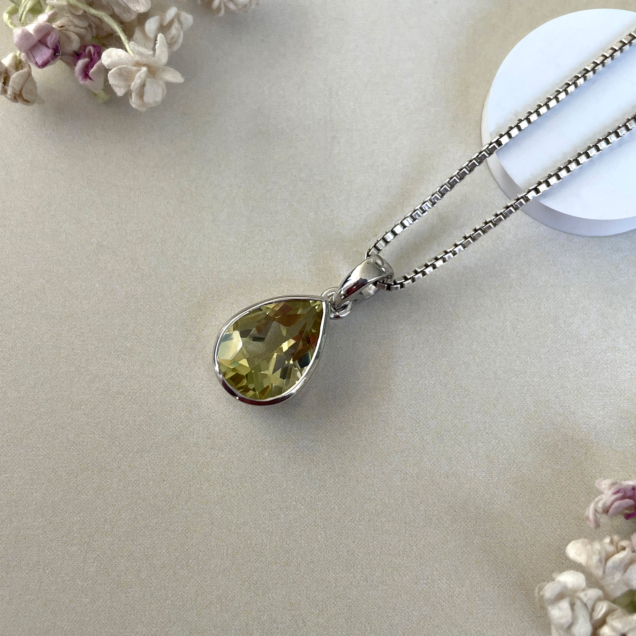 Lemon Quartz Pendant-(LEM-SP-470.)