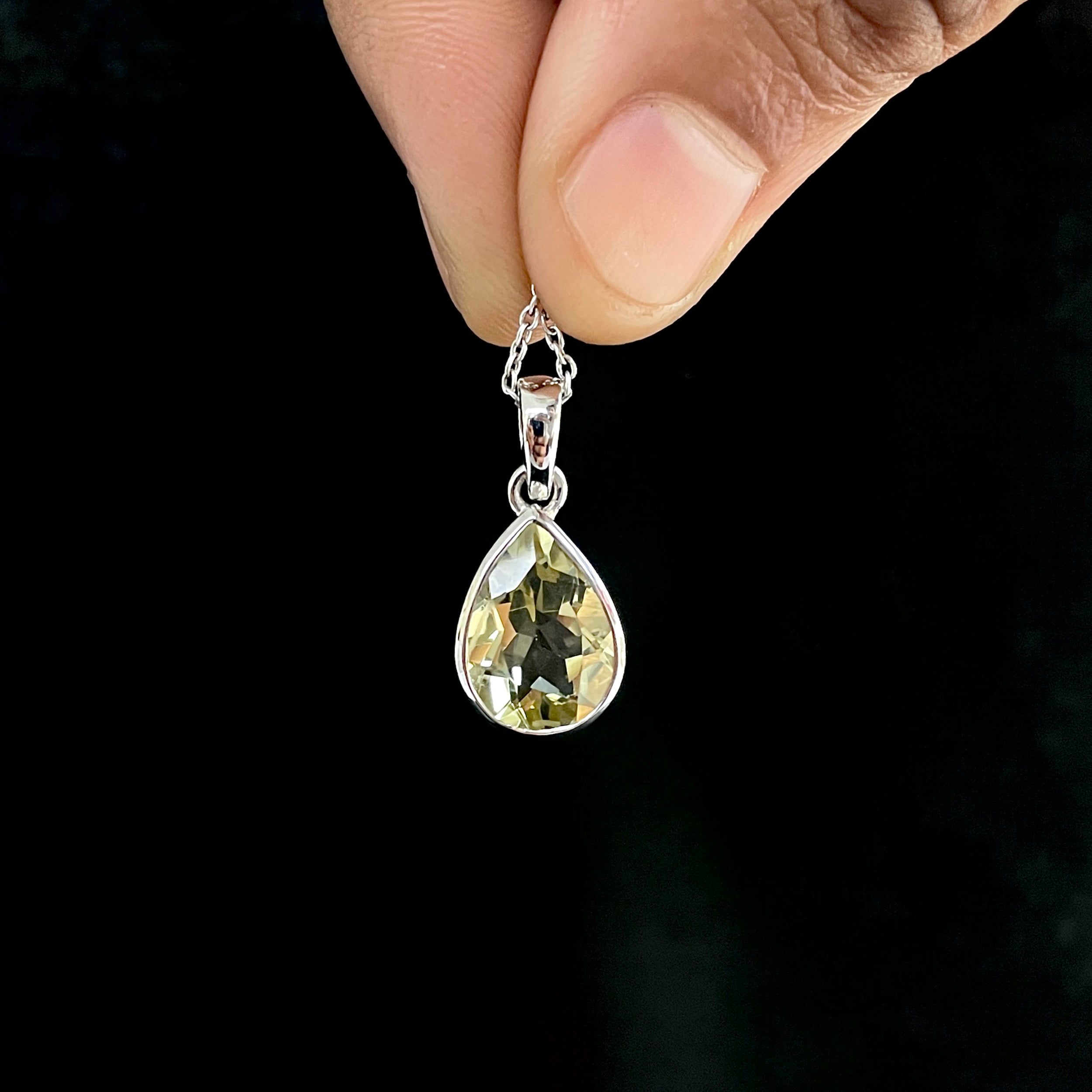 Lemon Quartz Pendant-(LEM-SP-470.)