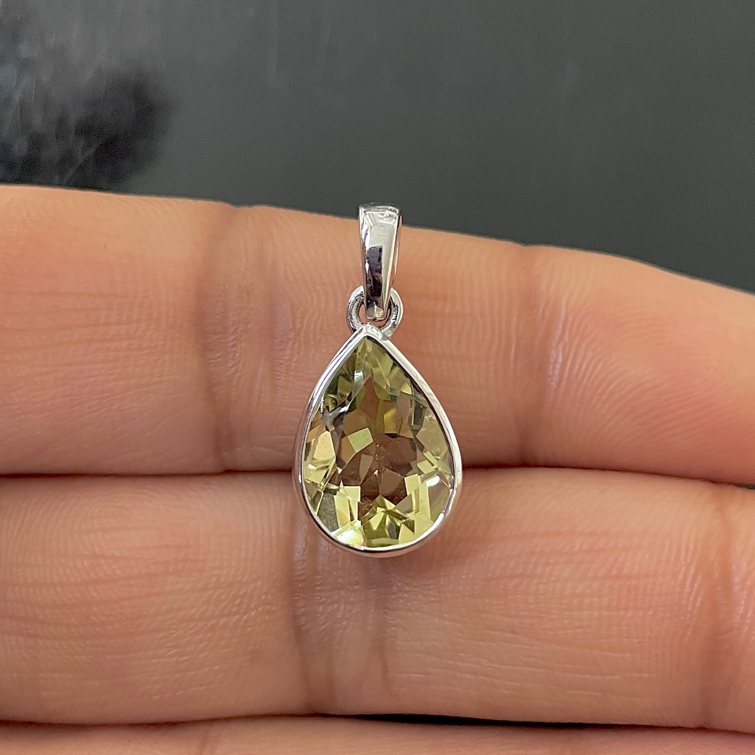 Lemon Quartz Pendant-(LEM-SP-470.)