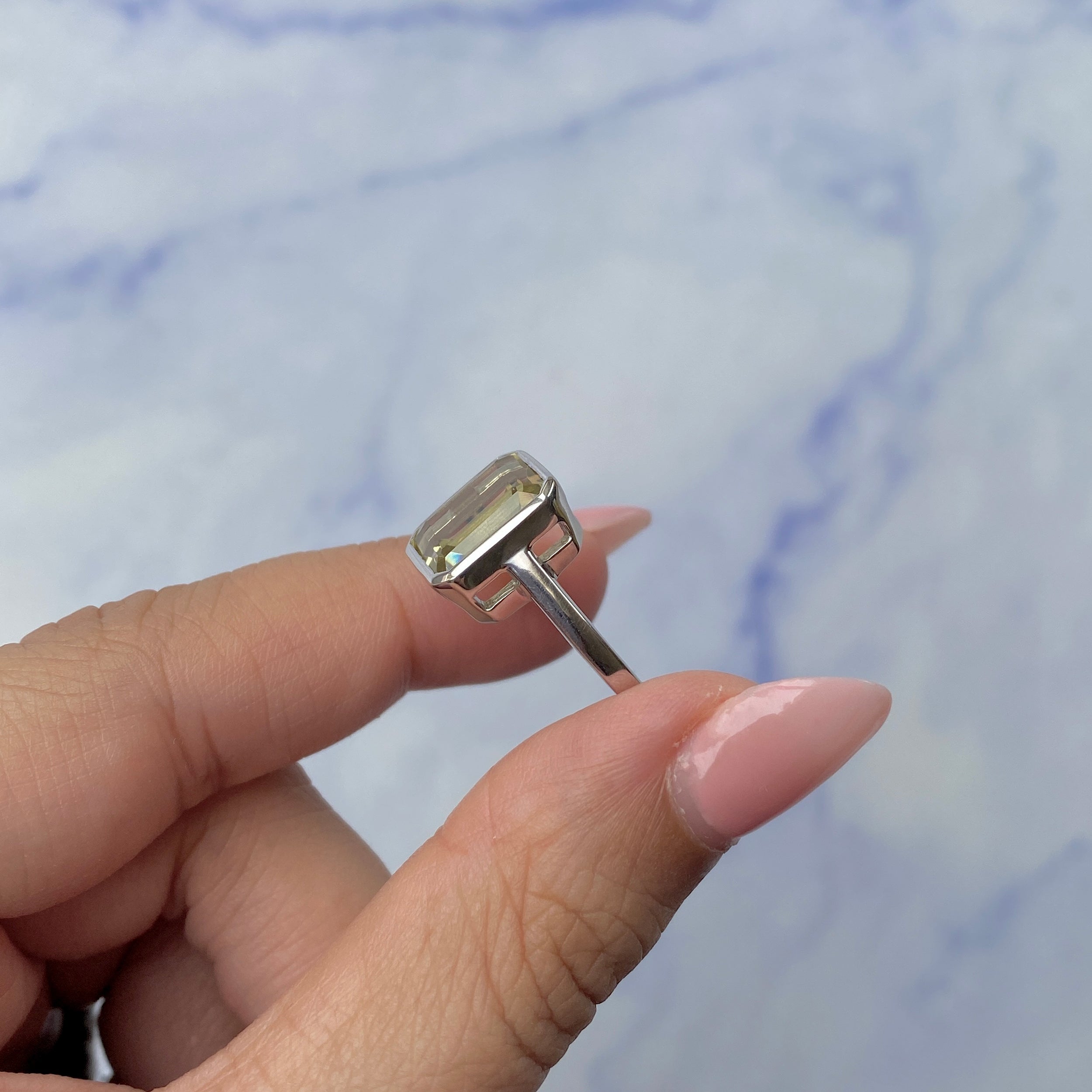 Lemon Quartz Ring-(LEM-SR-1752.)