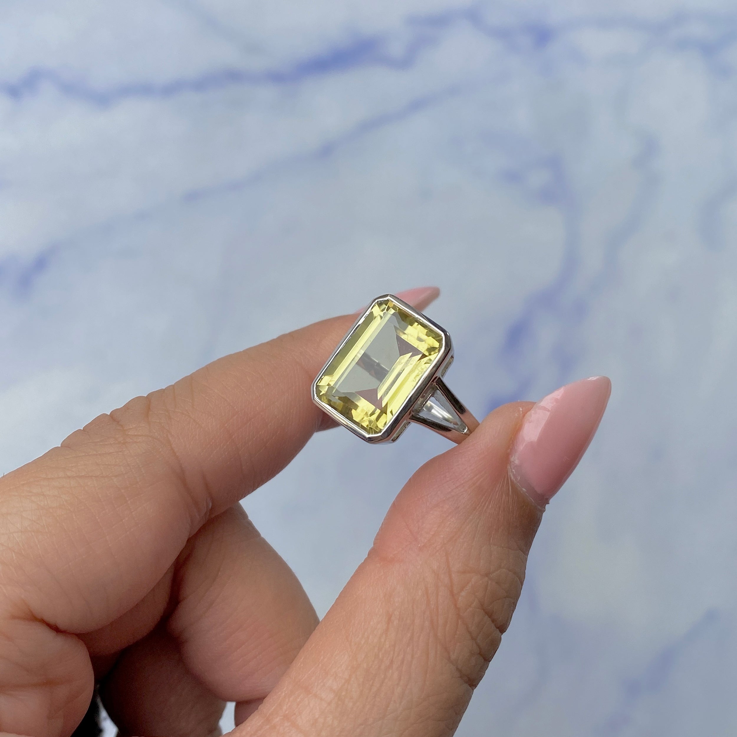 Lemon Quartz Ring-(LEM-SR-1928.)