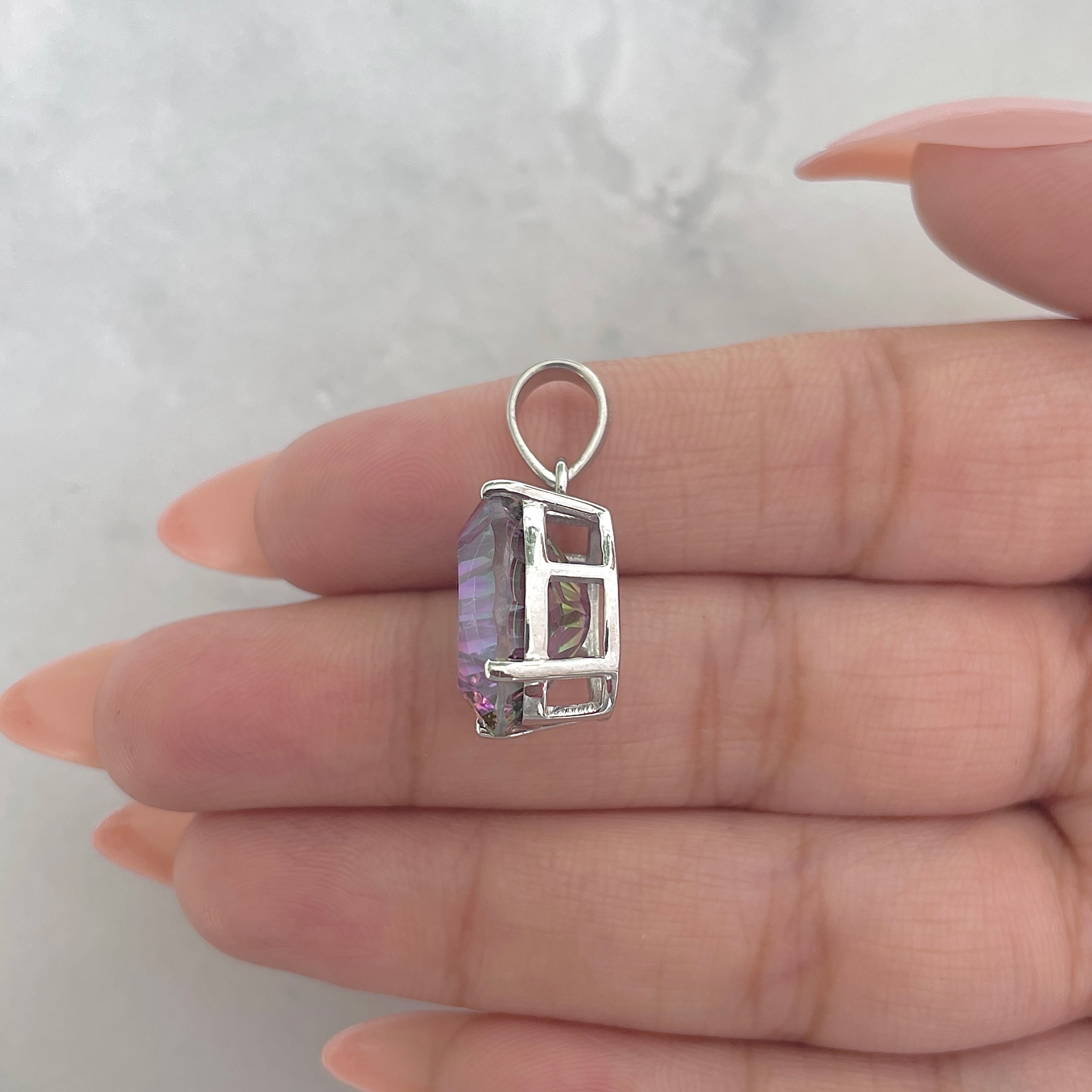 Mystic Topaz Pendant-(MST-RDP-479.)