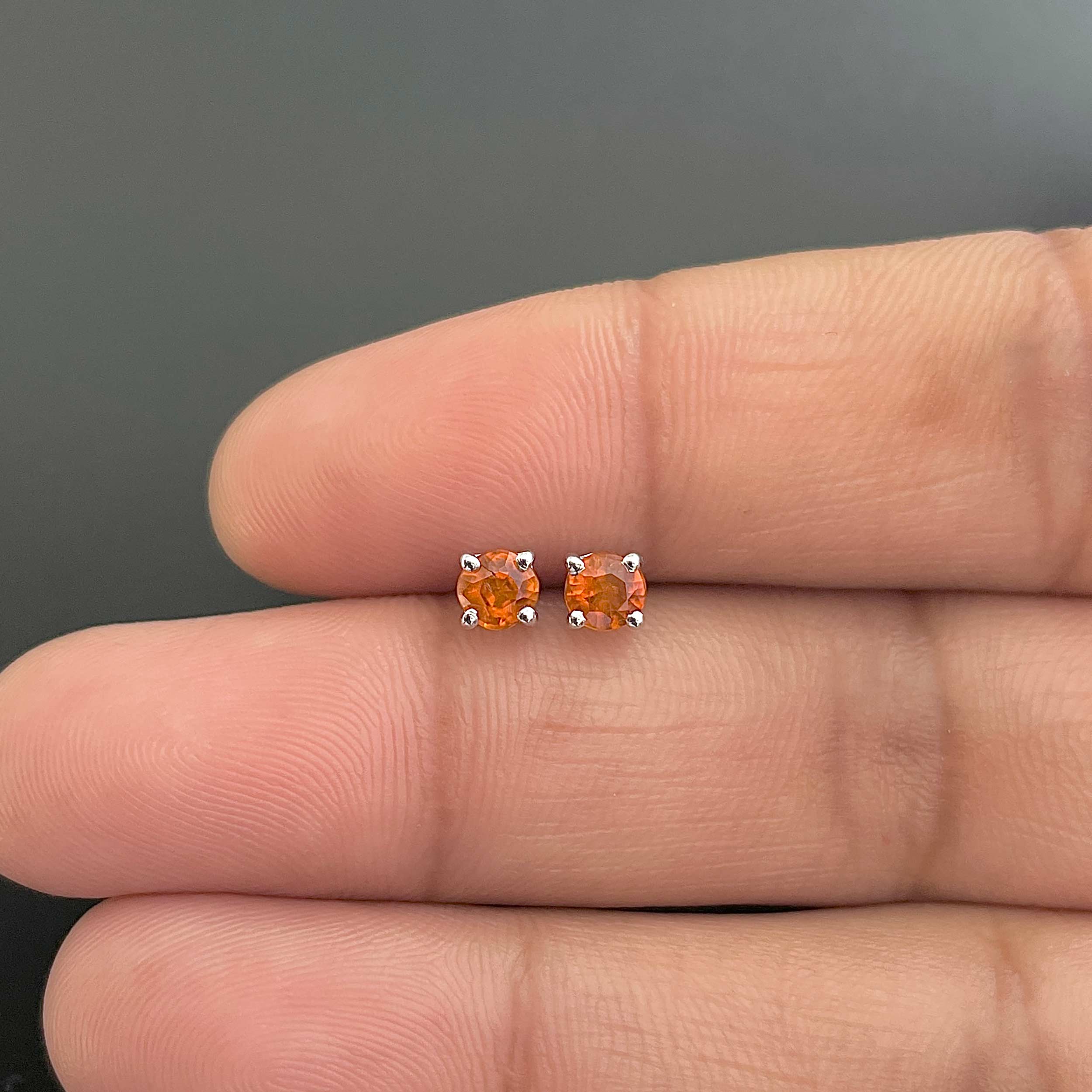 Orange Kyanite Stud Earrings-(OKY-SE-1023.)
