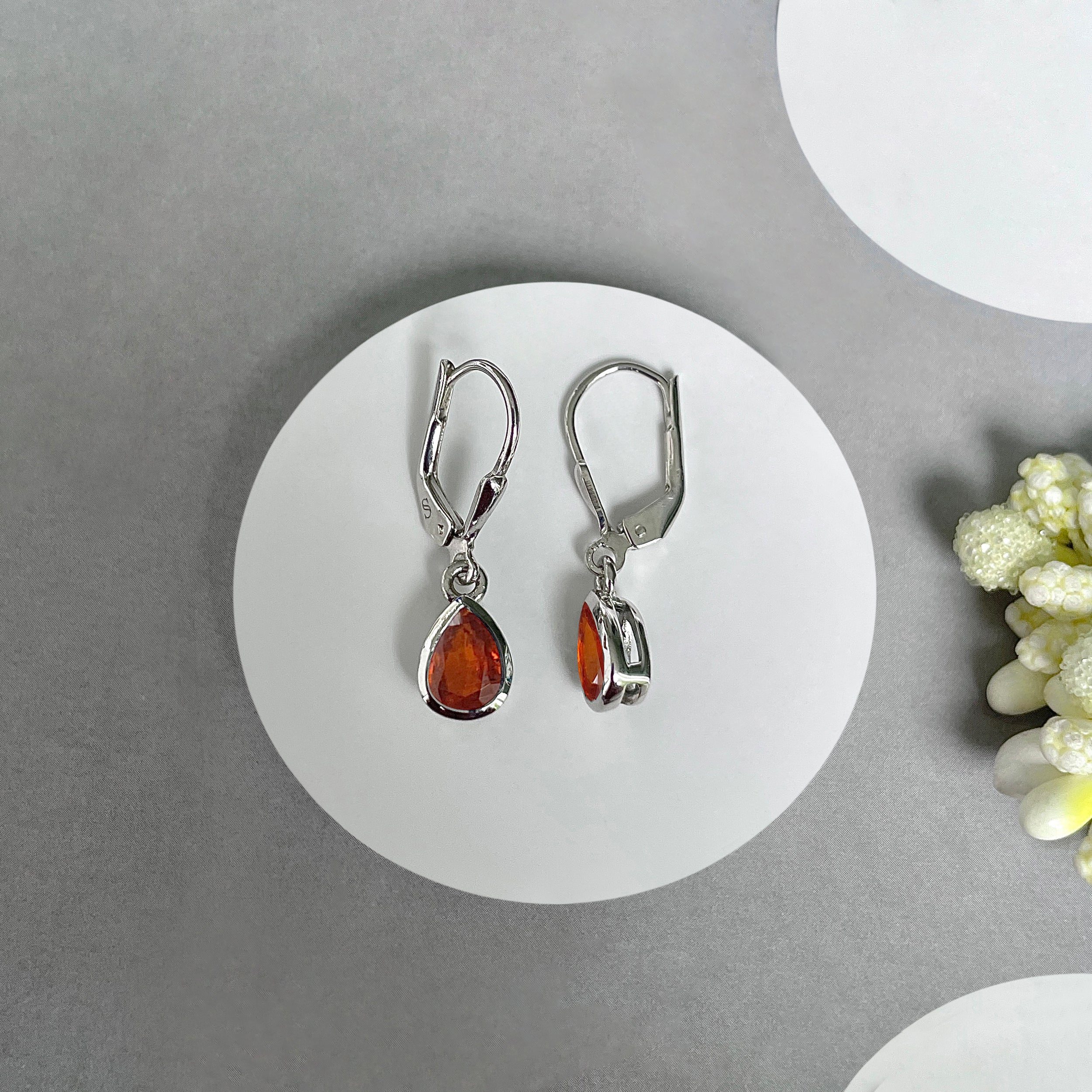 Orange Kyanite Leverback Earrings-(OKY-SE-1317.)