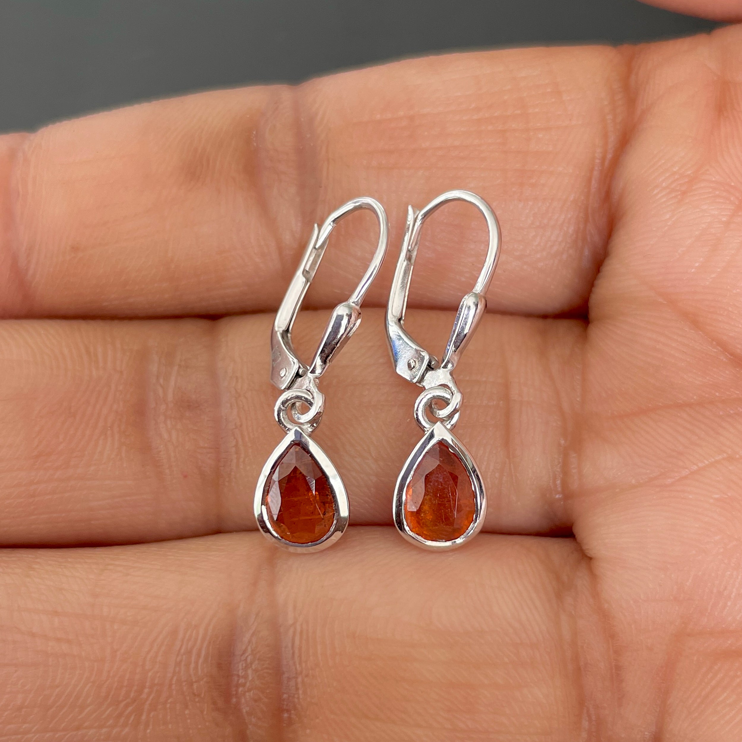 Orange Kyanite Leverback Earrings-(OKY-SE-1317.)