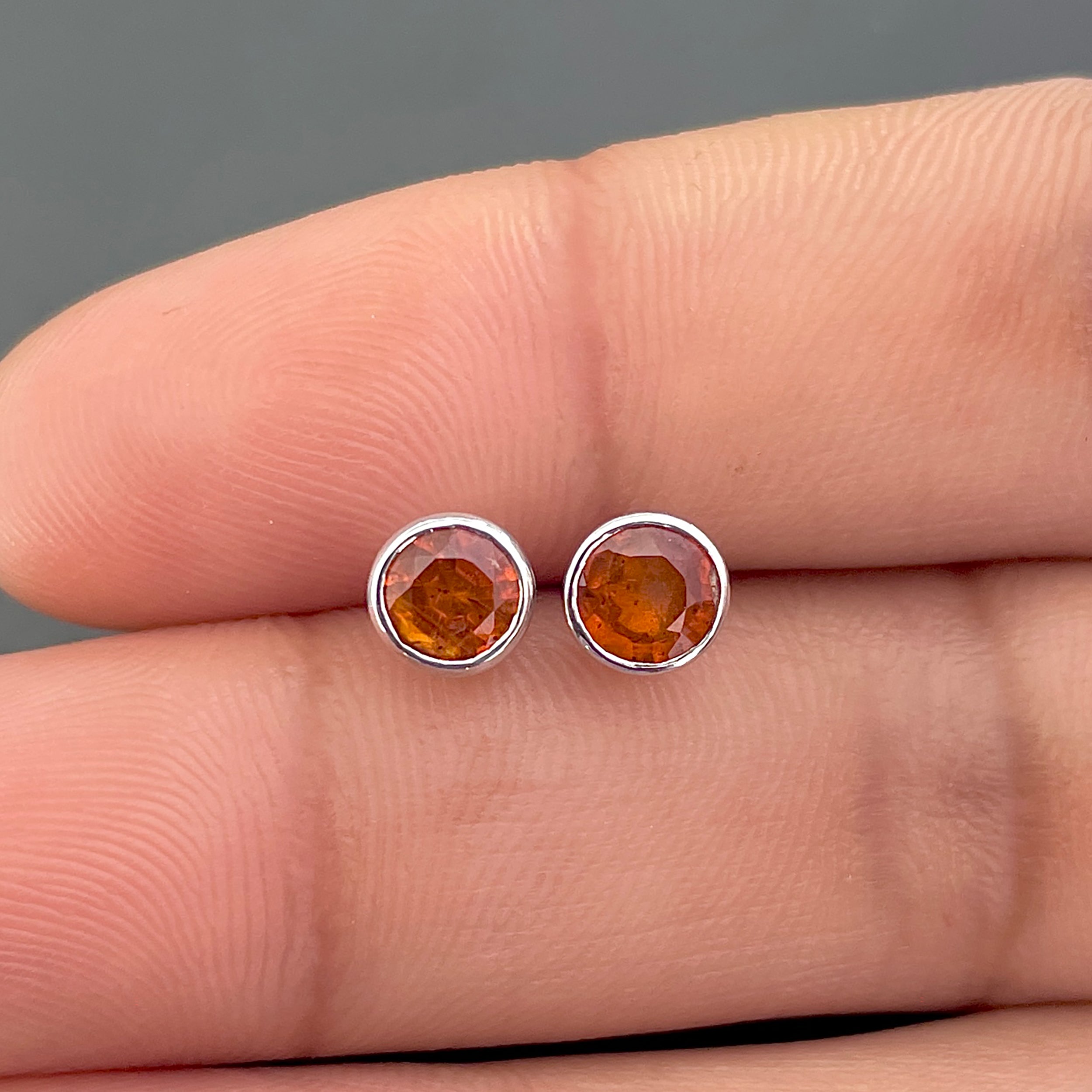 Orange Kyanite Stud Earrings-(OKY-SE-1425.)