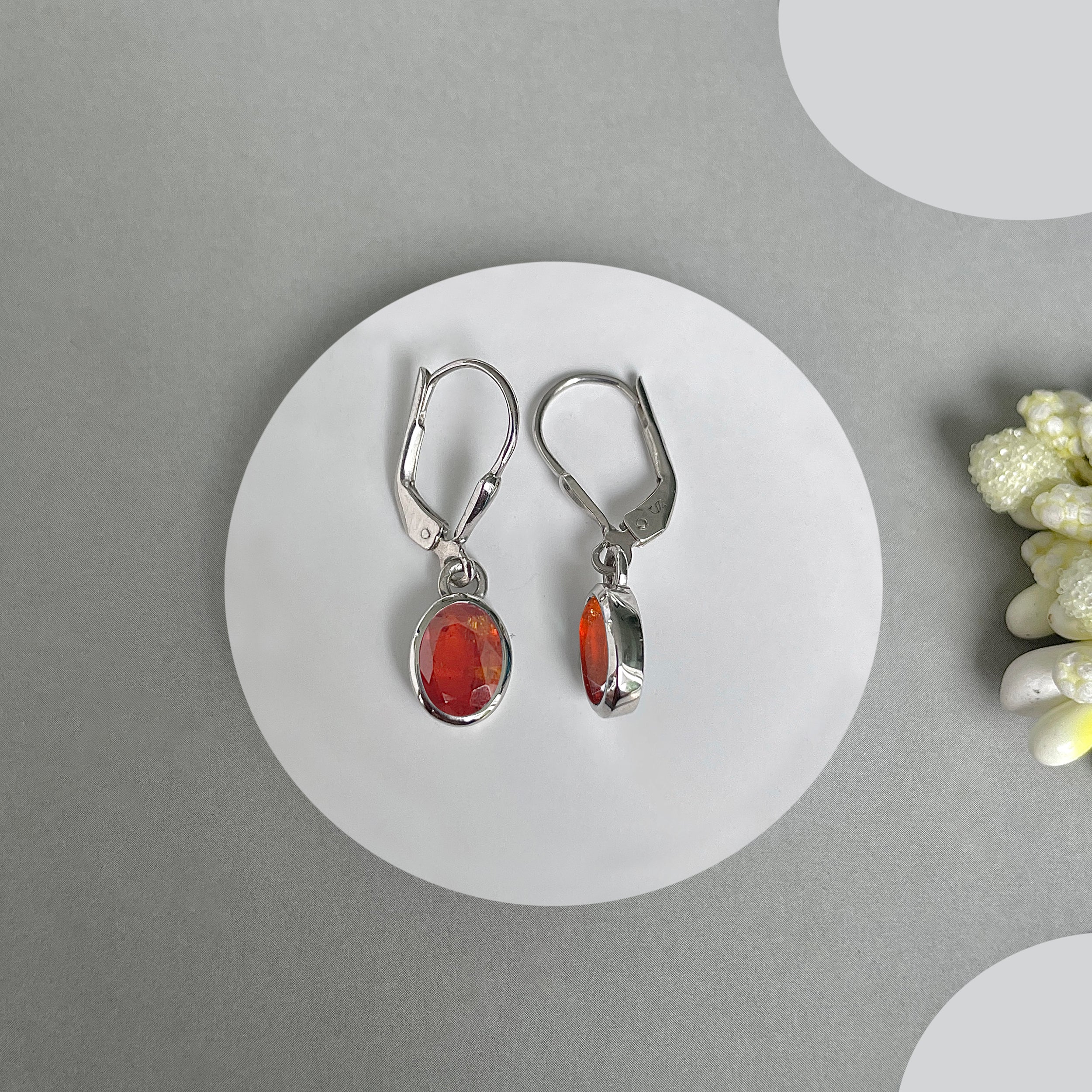 Orange Kyanite Leverback Earrings-(OKY-SE-547.)