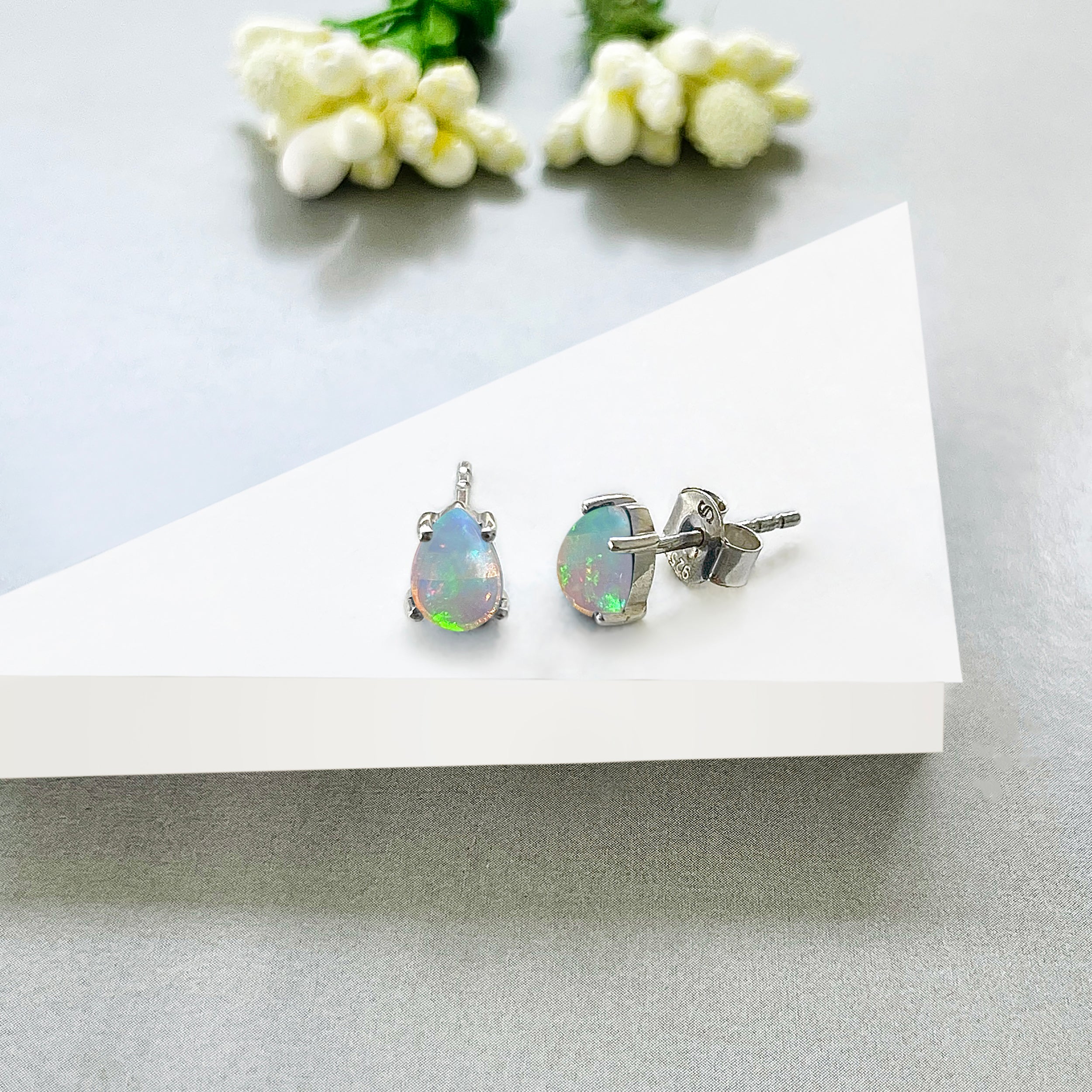 Opal Stud Earring-(OPL-SE-1142.)