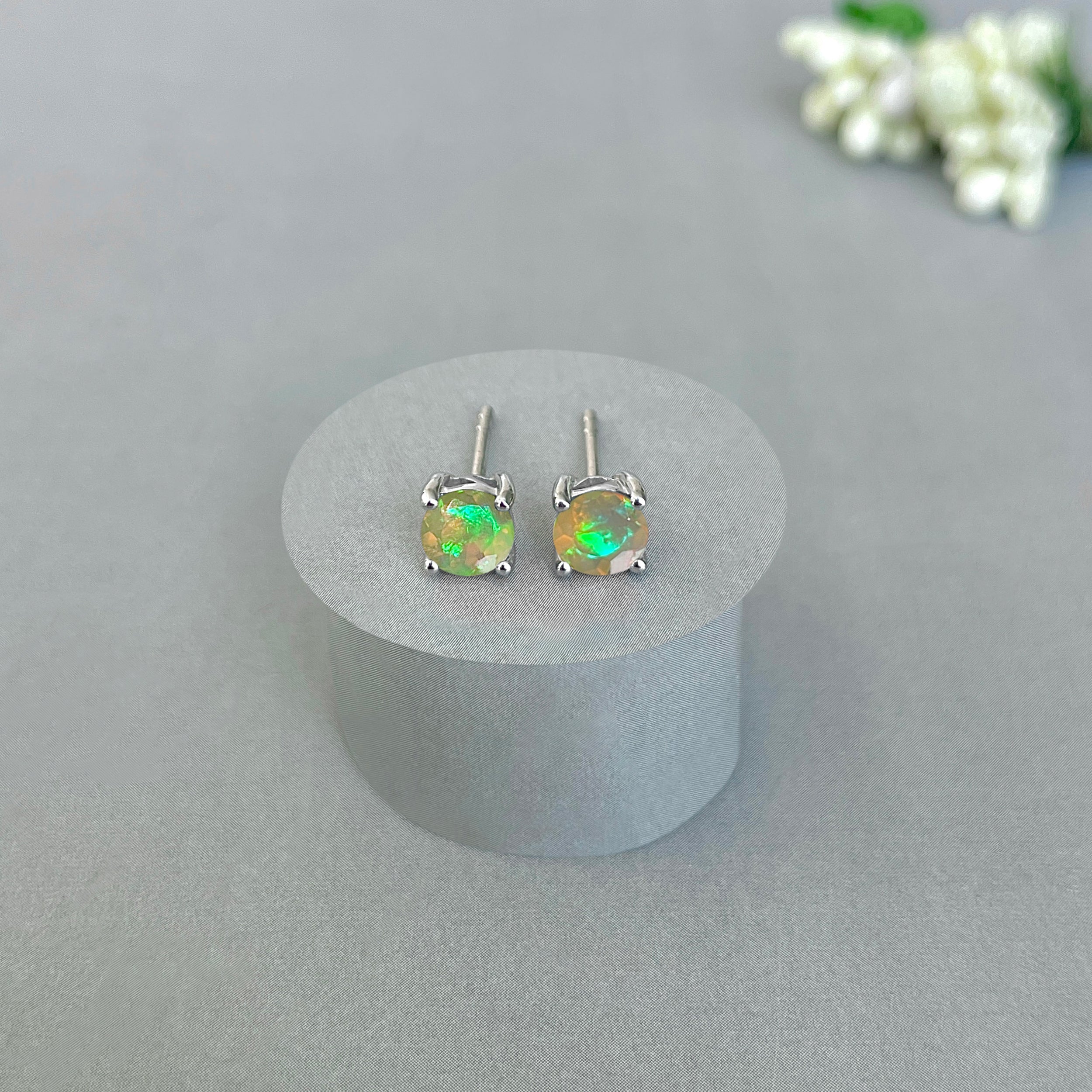 Opal Stud Earring-(OPL-SE-1321.)