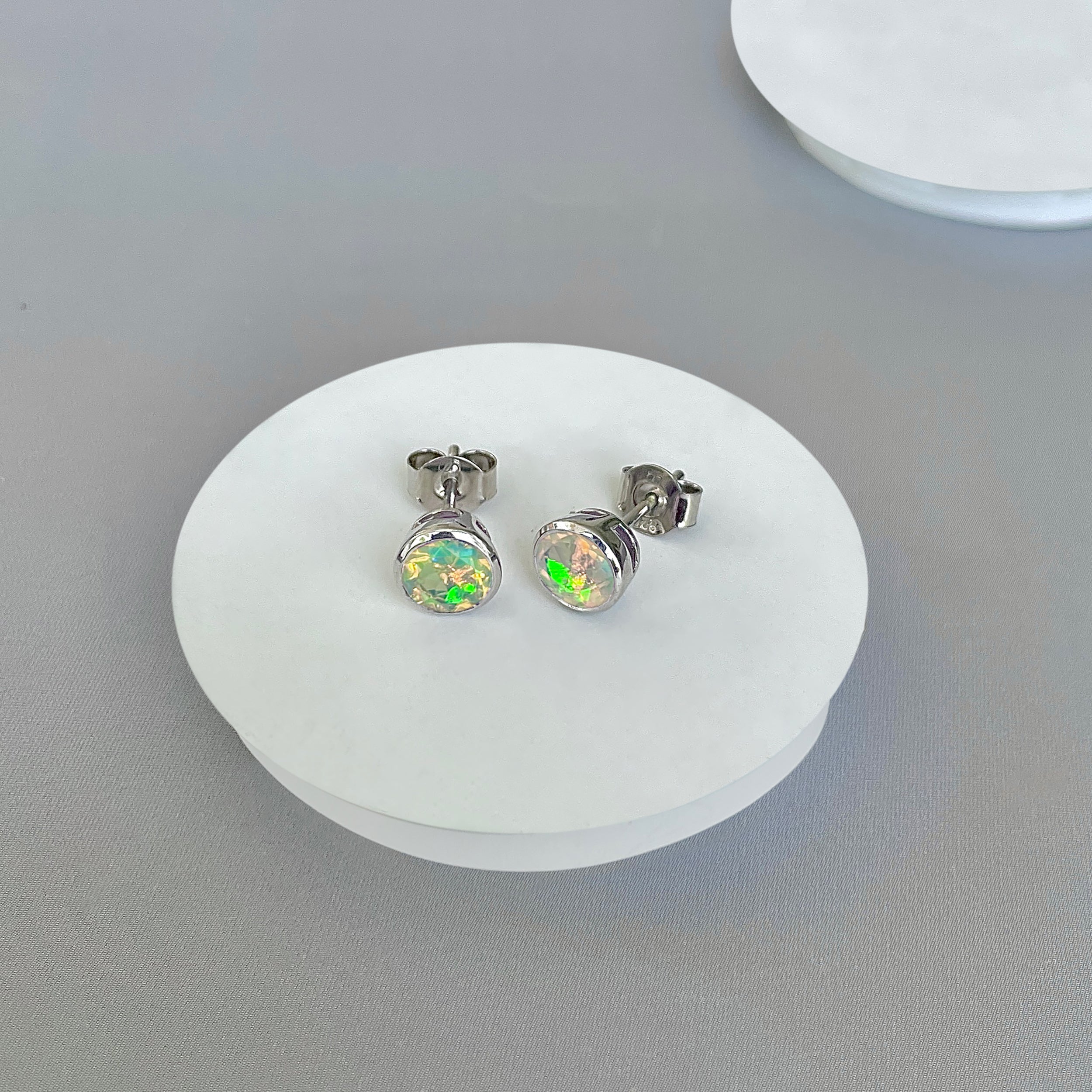 Opal Stud Earring-(OPL-SE-1426.)