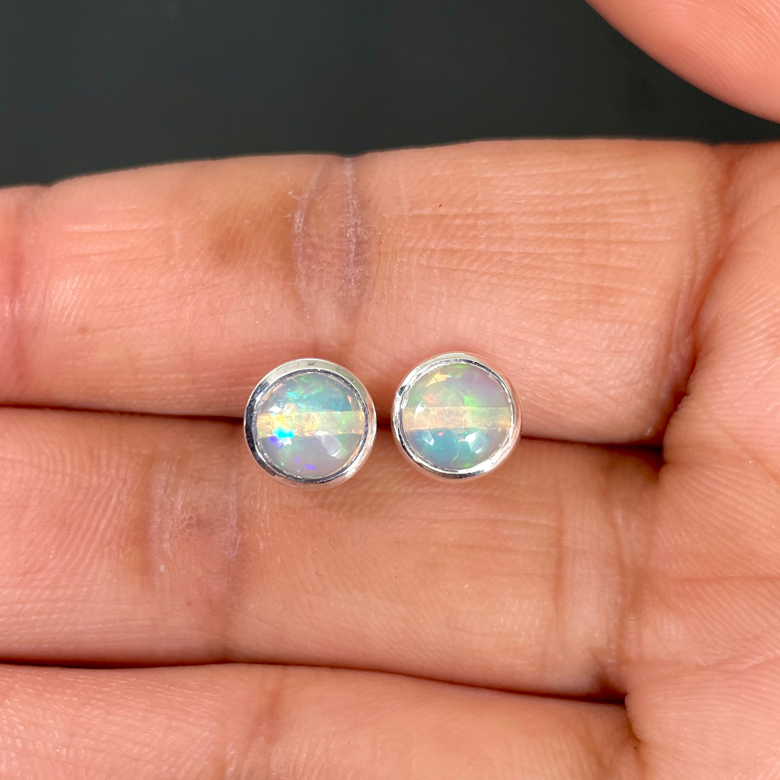 Opal Stud Earring-(OPL-SE-724.)