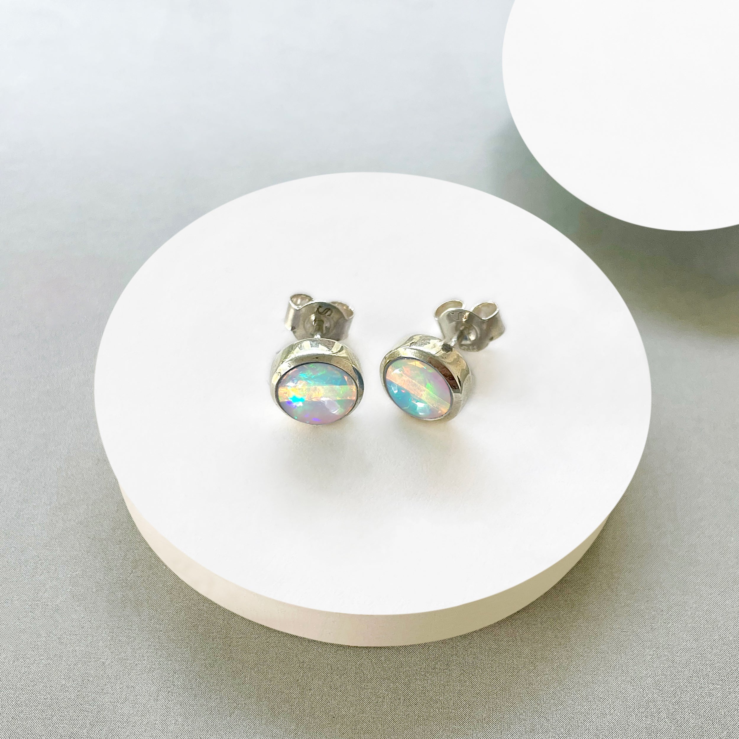 Opal Stud Earring-(OPL-SE-724.)