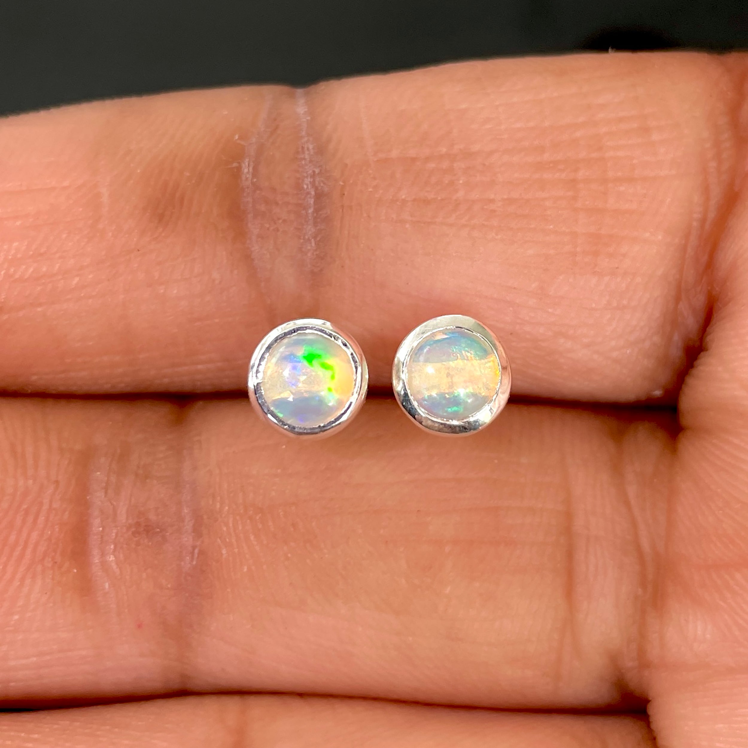 Opal Stud Earring-(OPL-SE-993.)