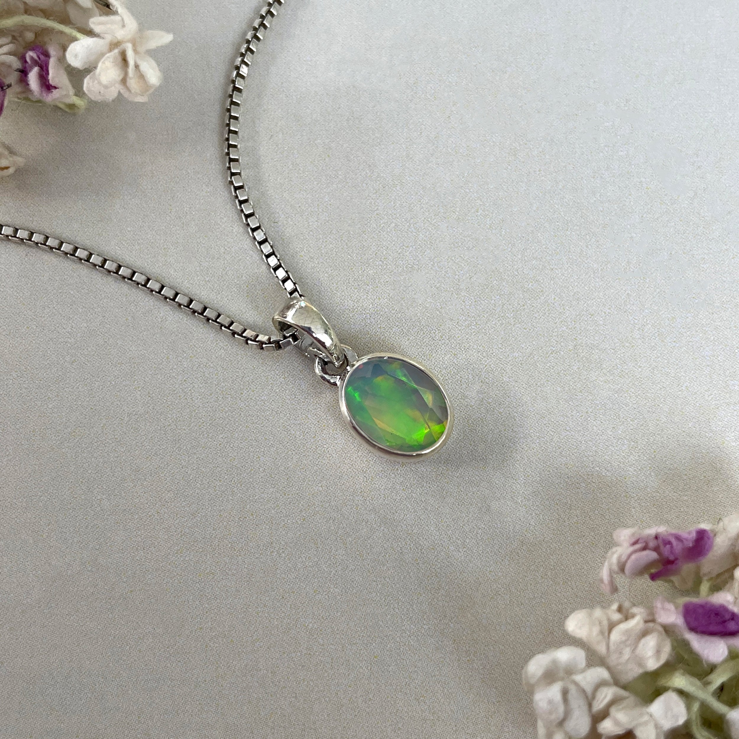 Opal Pendant-(OPL-SP-380.)