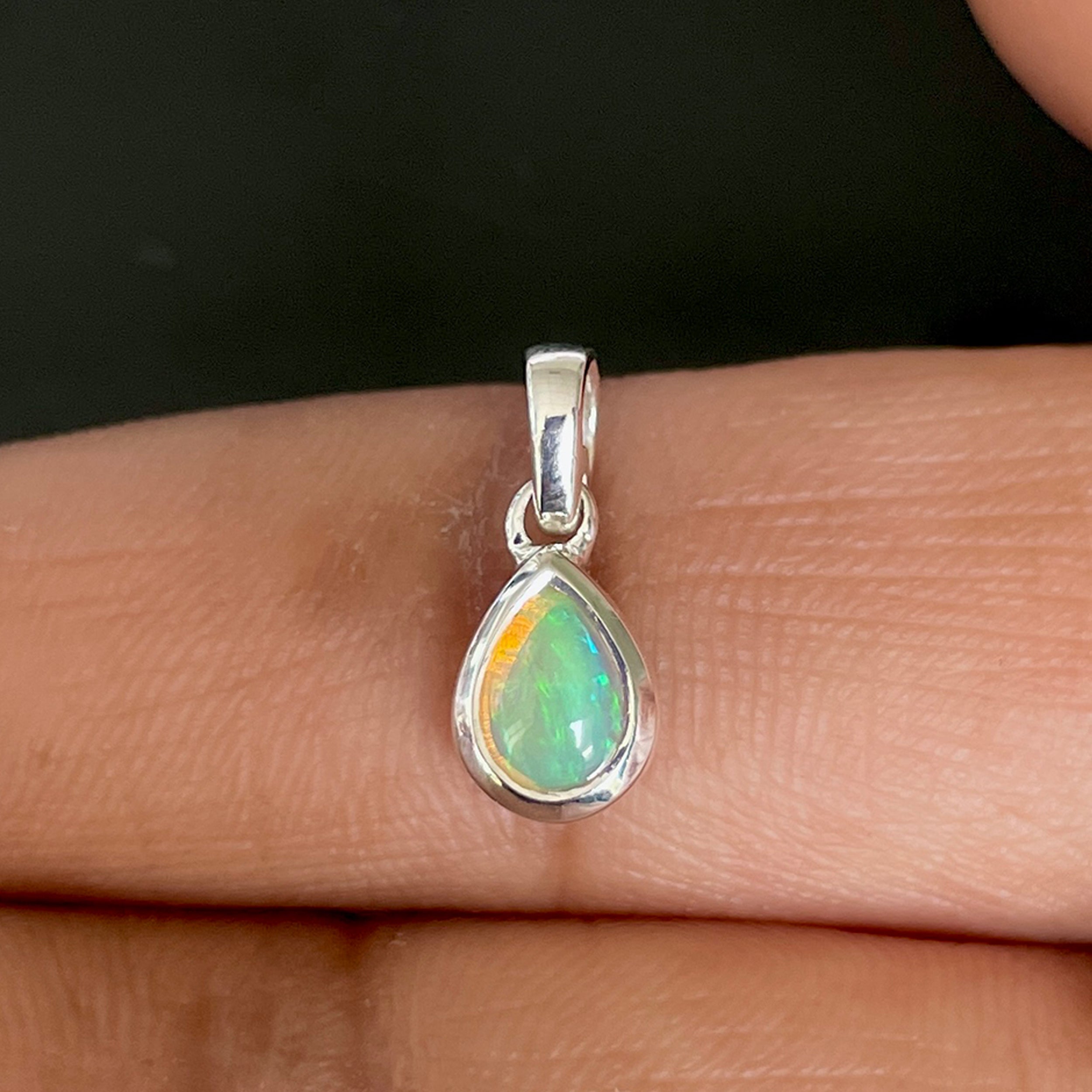 Opal Pendant-(OPL-SP-941.)