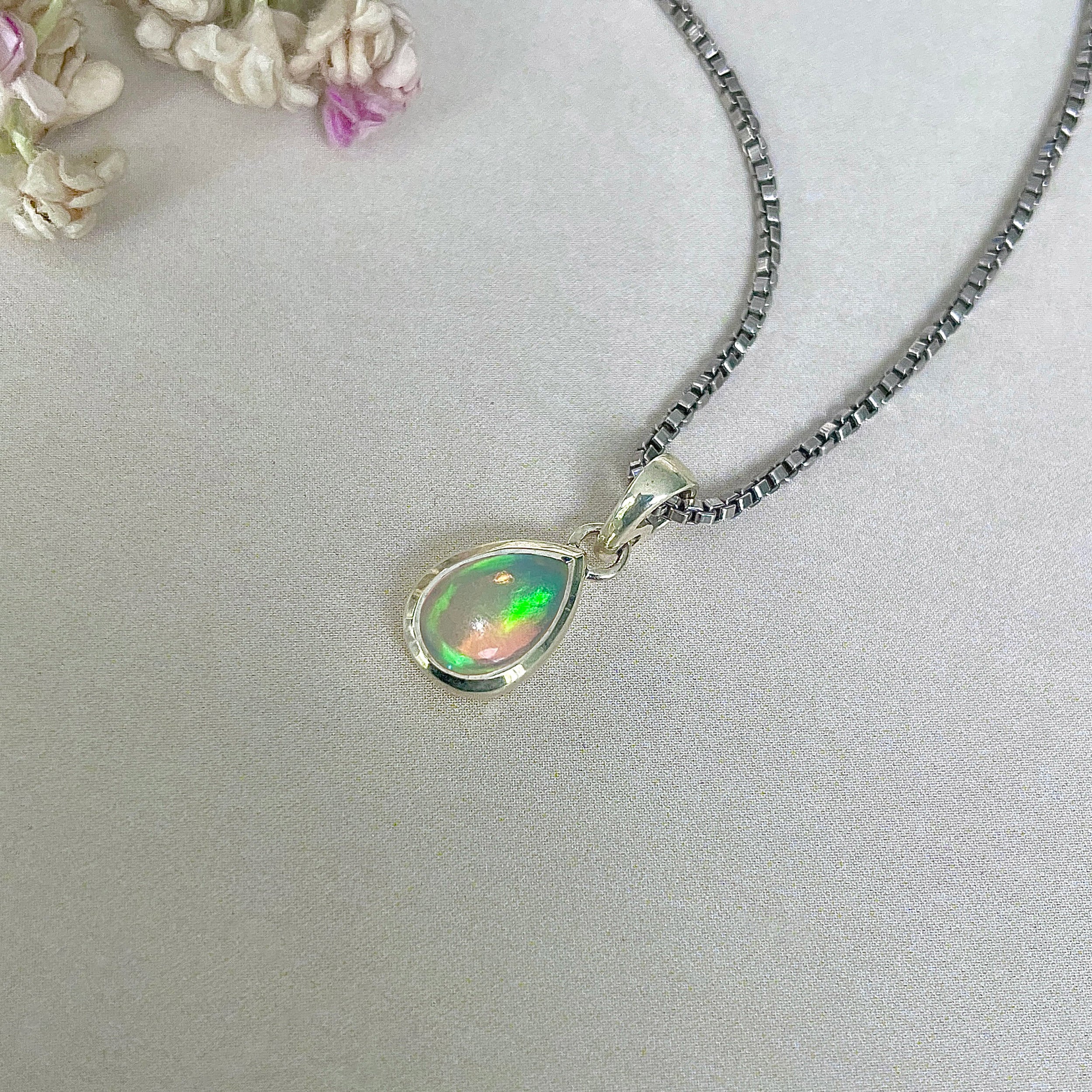 Opal Pendant-(OPL-SP-943.)