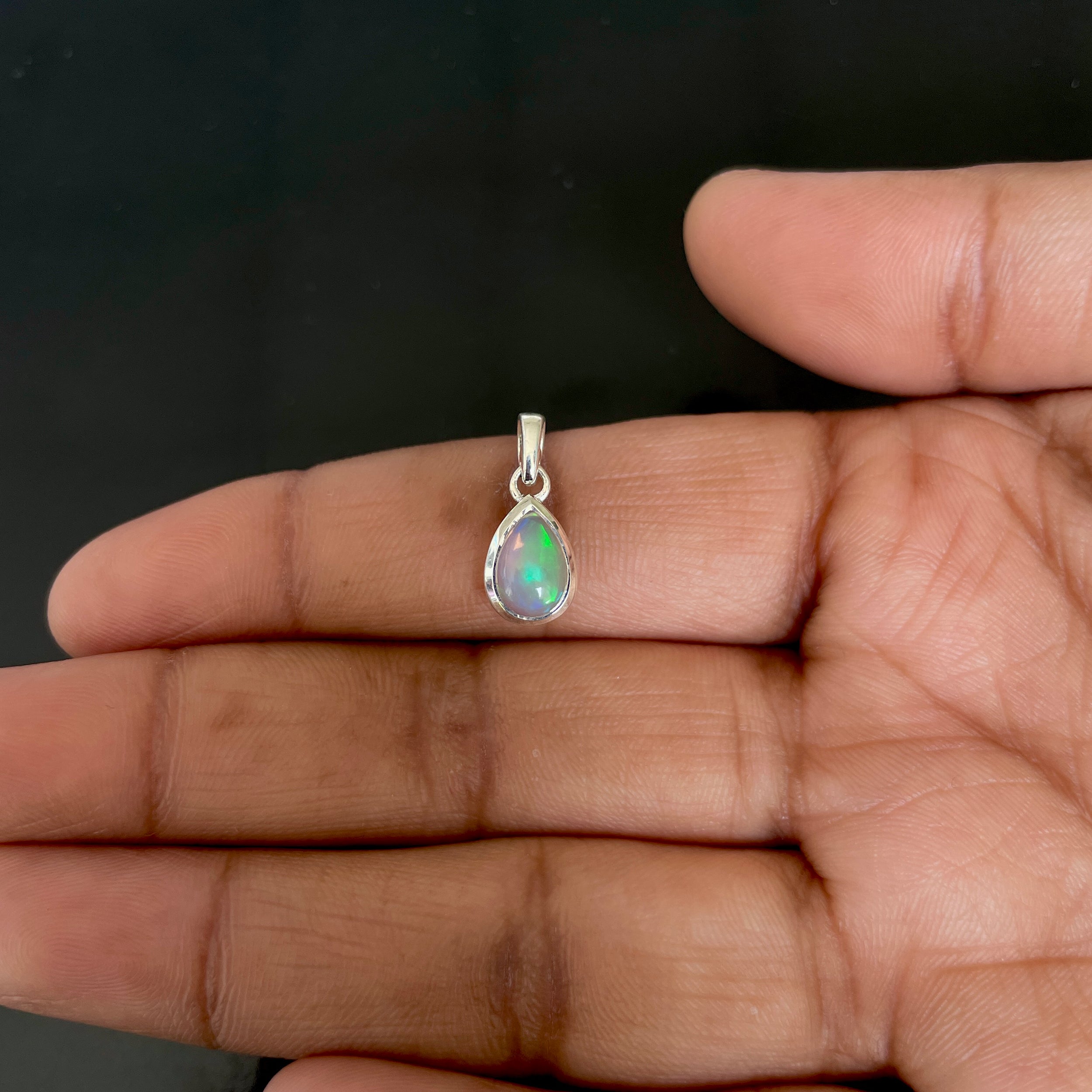 Opal Pendant-(OPL-SP-943.)