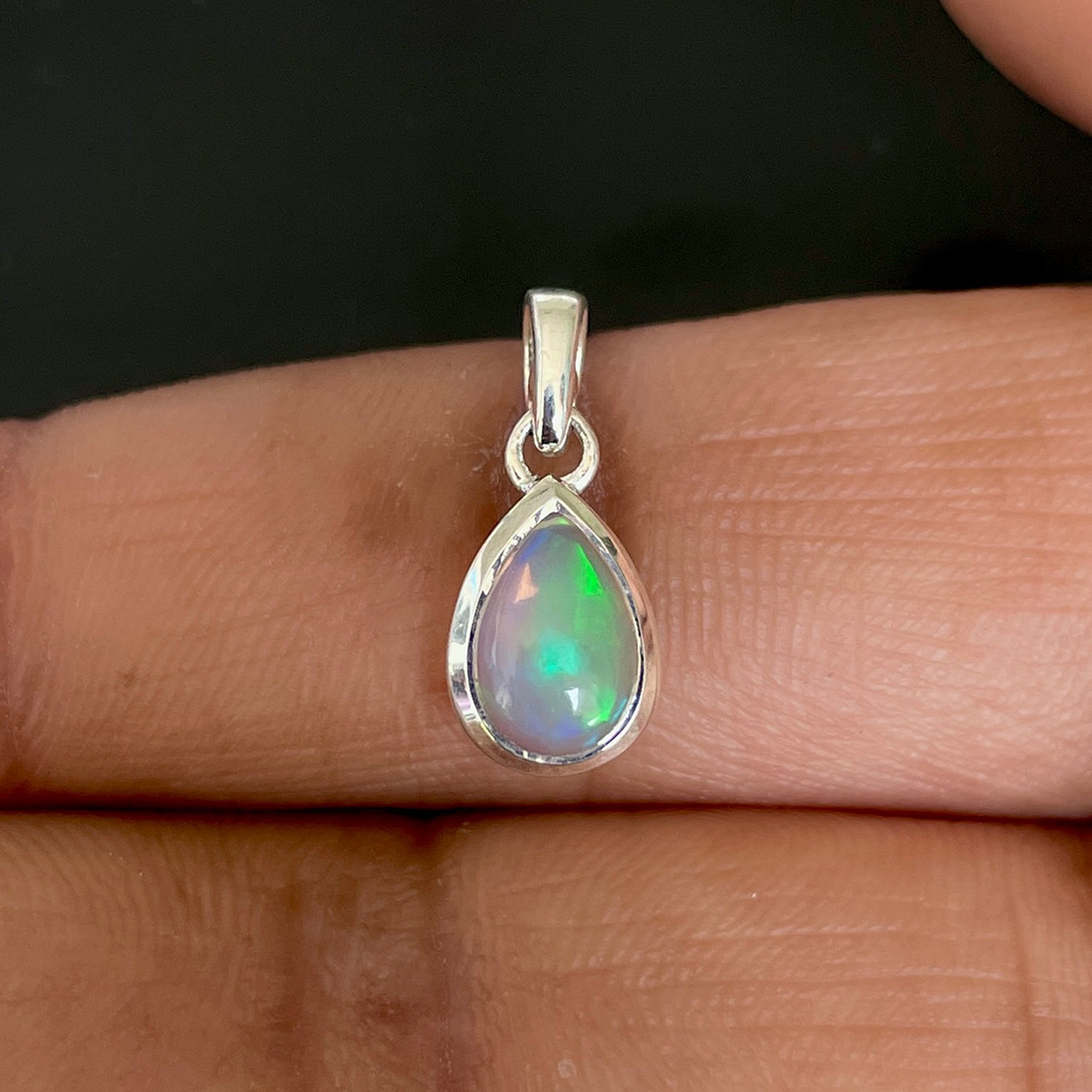 Opal Pendant-(OPL-SP-943.)
