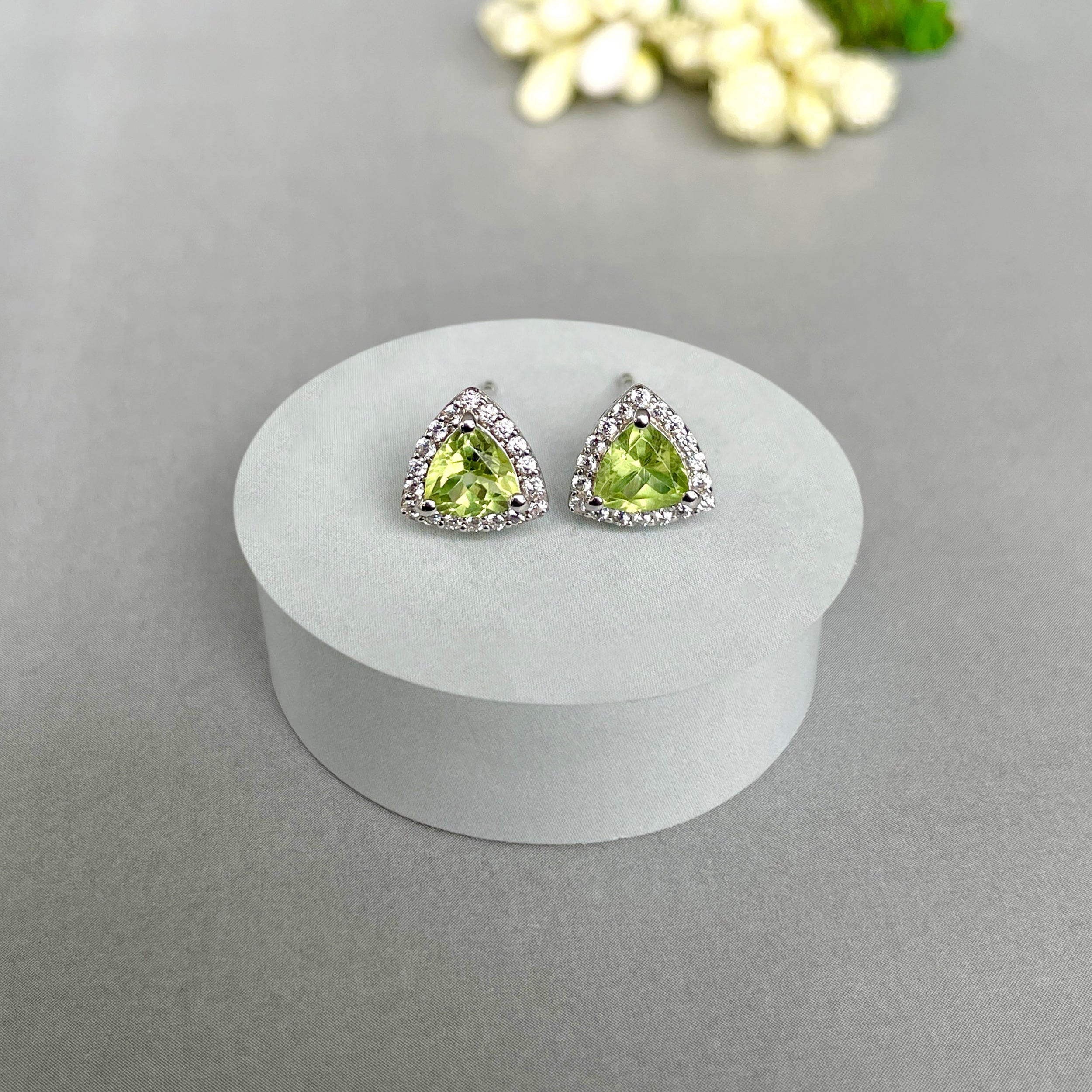 Peridot Stud Earrings-(PER-SE-1269.)