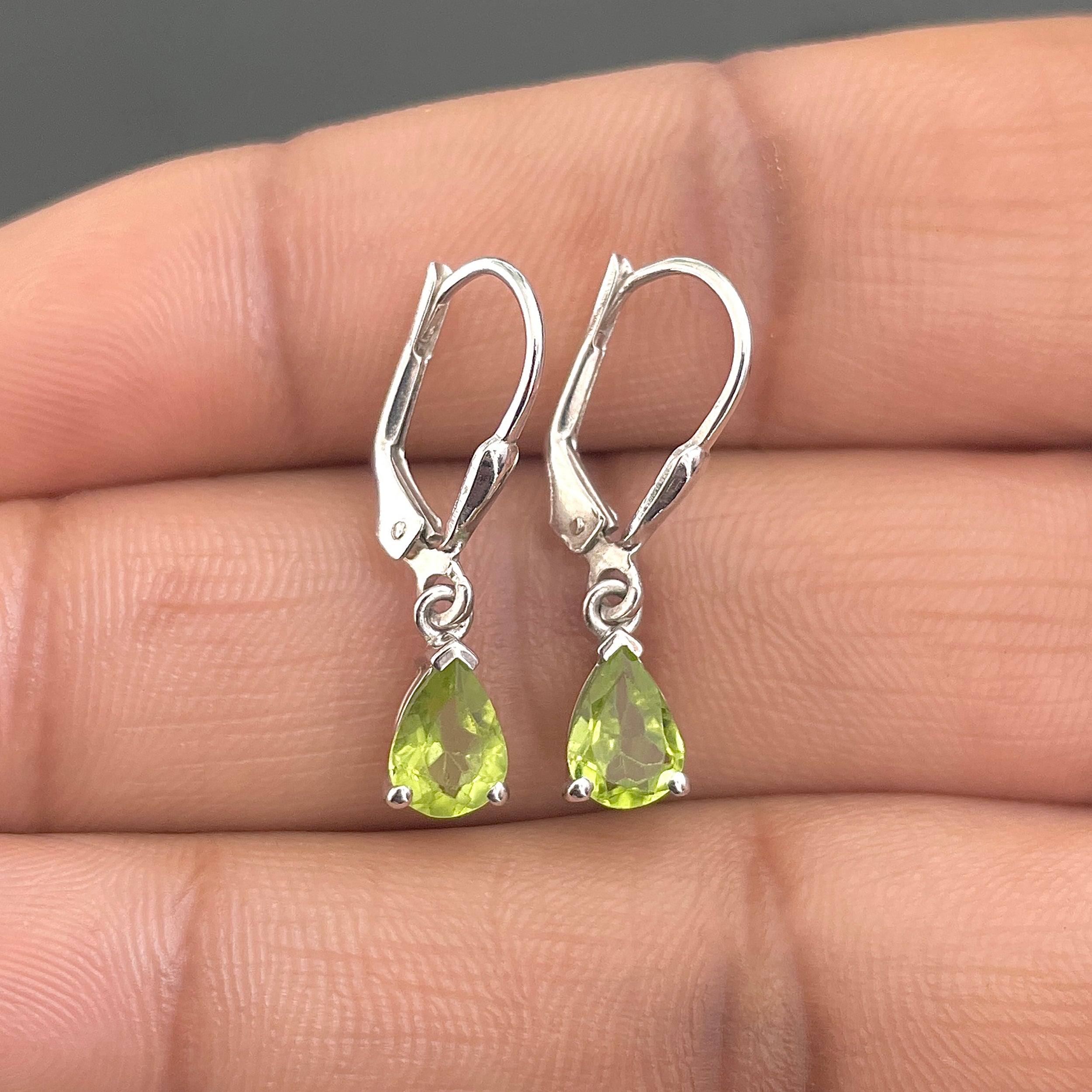 Peridot Leverback Earring-(PER-SE-676.)