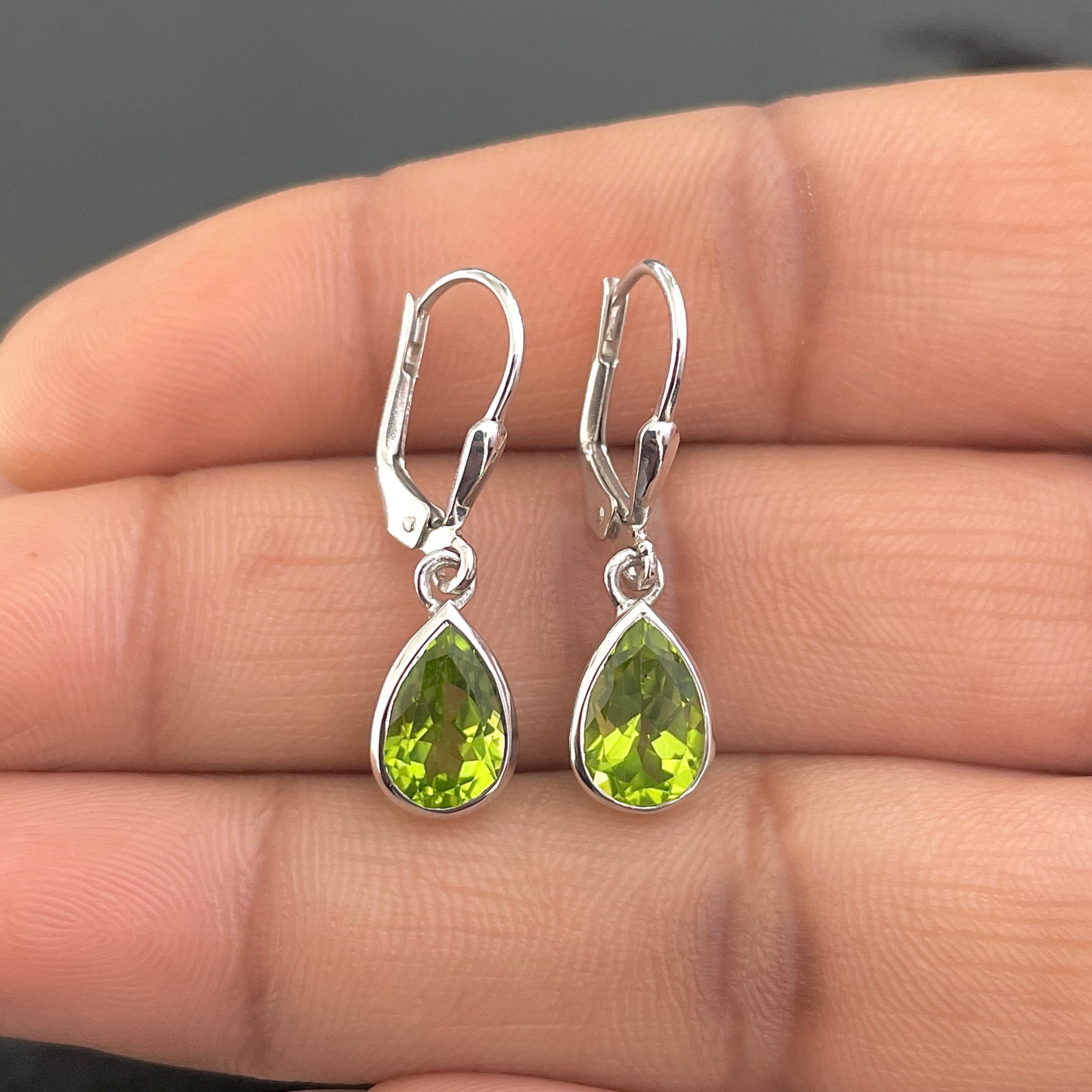 Peridot Leverback Earring-(PER-SE-679.)