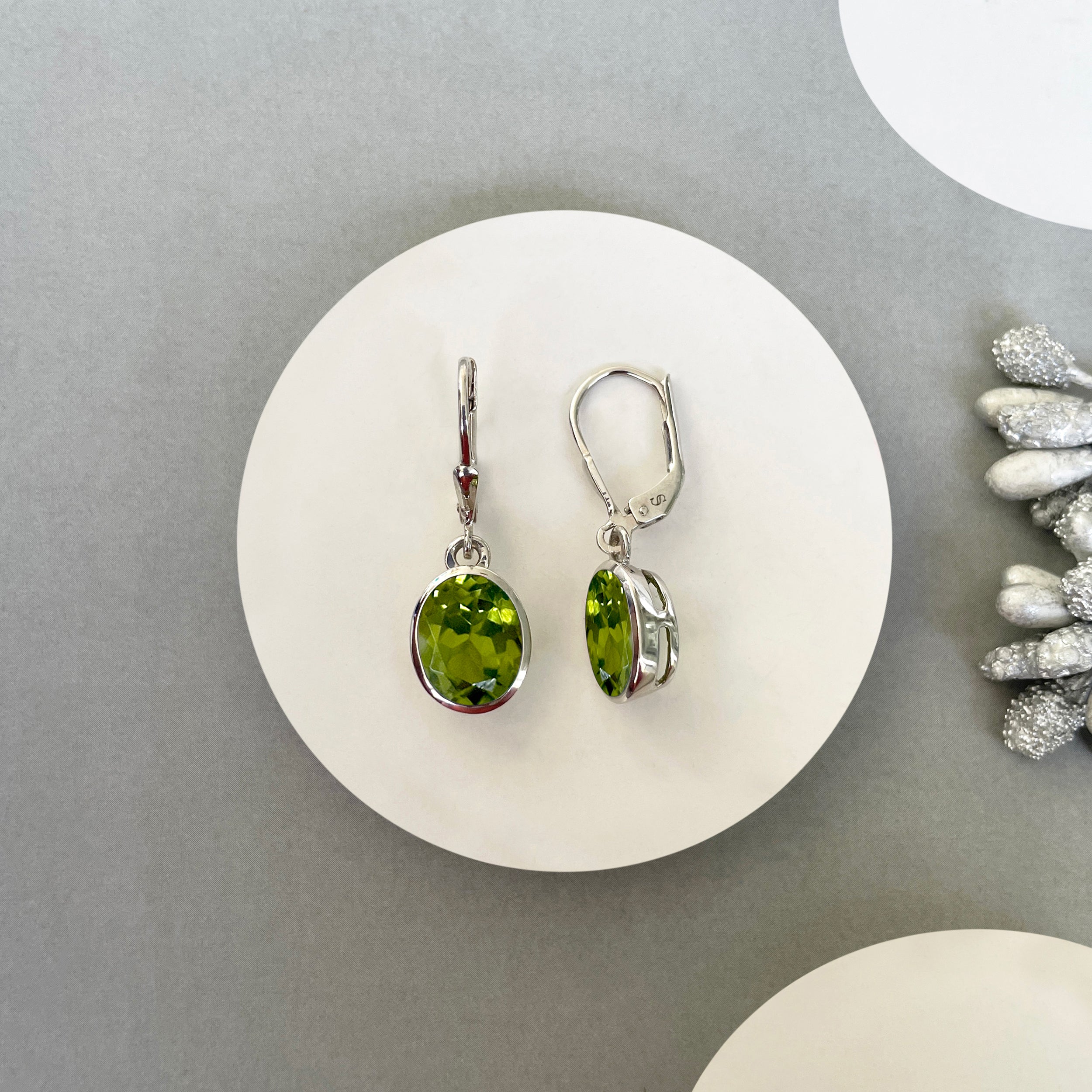 Peridot Leverback Earring-(PER-SE-713.)