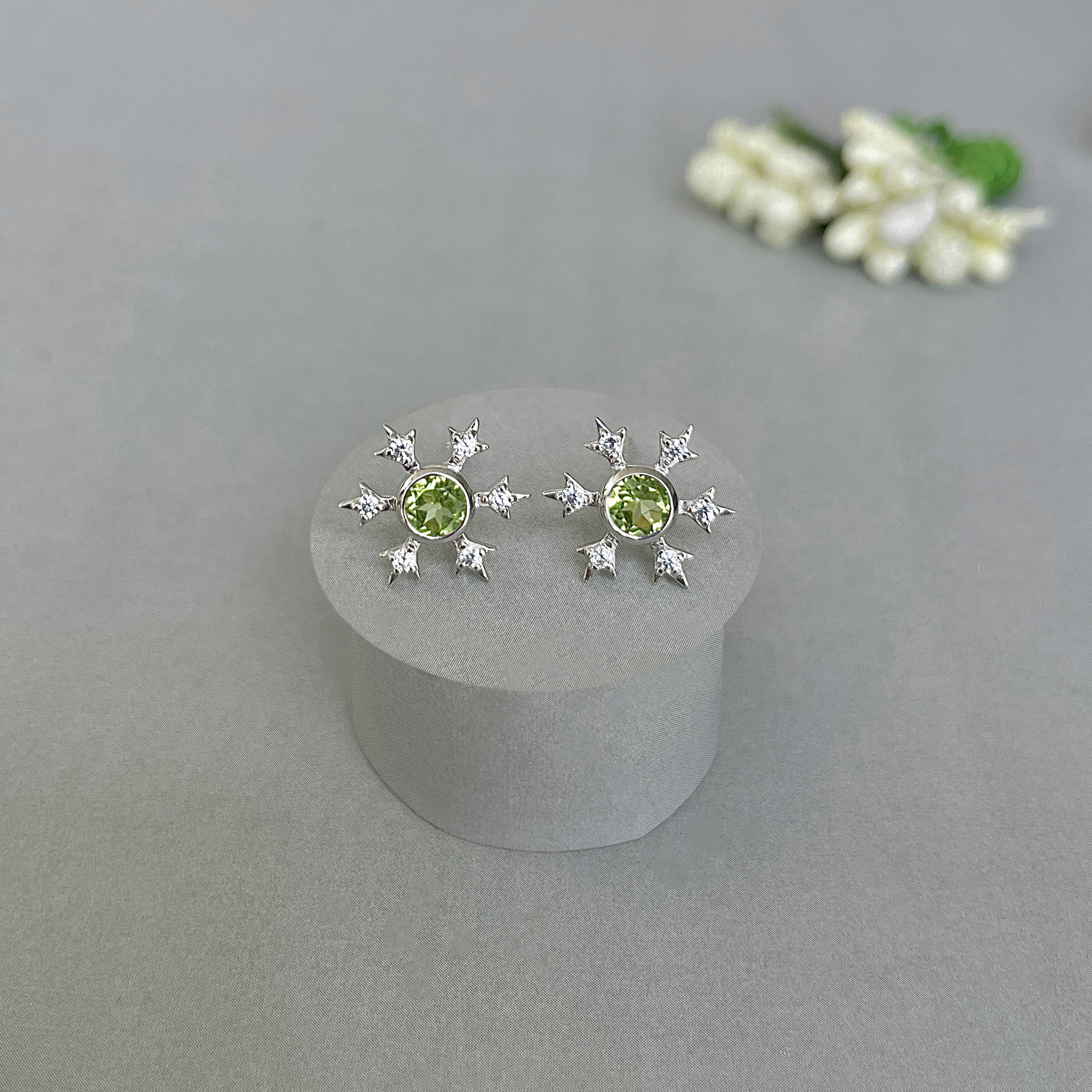 Peridot Stud Earring-(PER-SE-854.)