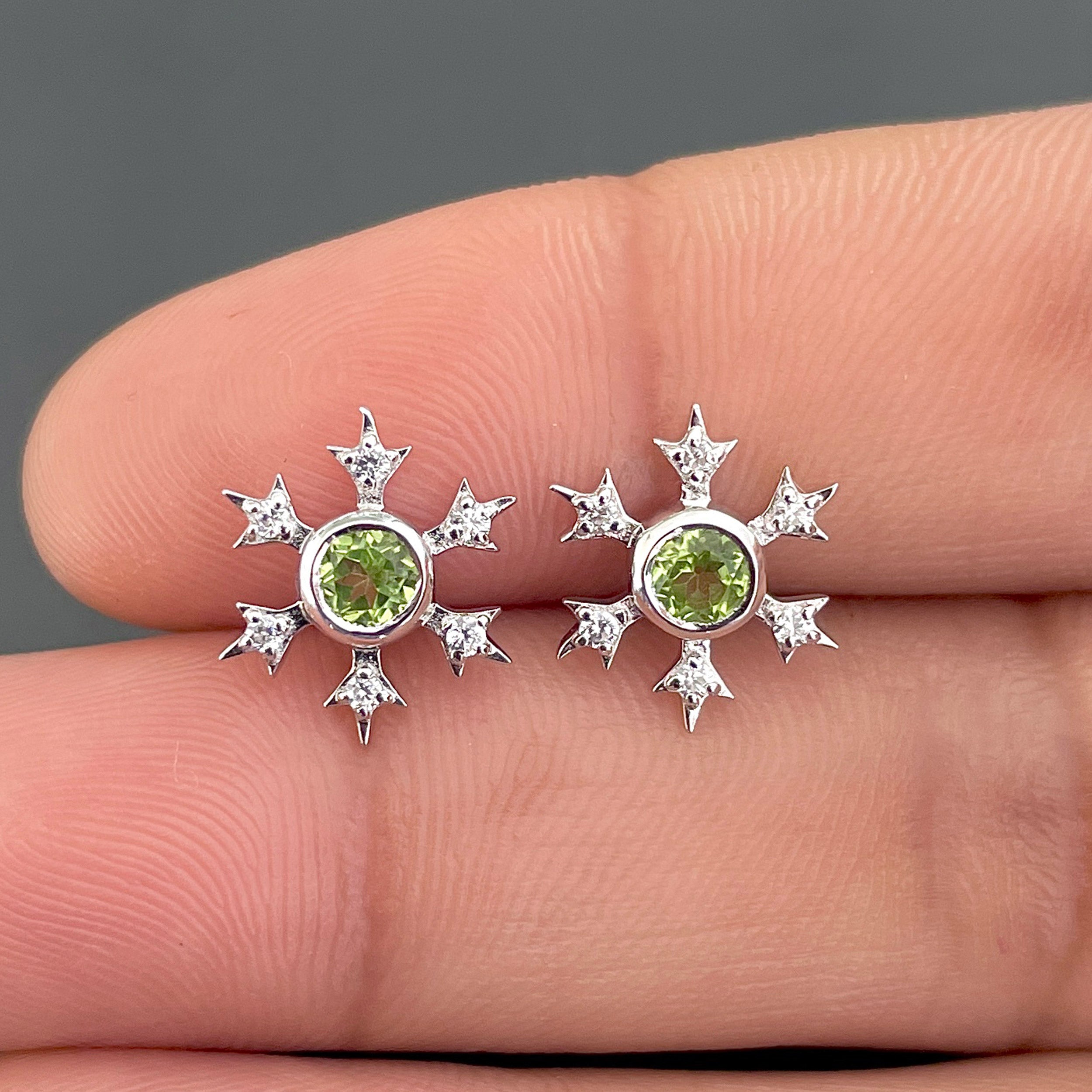 Peridot Stud Earring-(PER-SE-854.)
