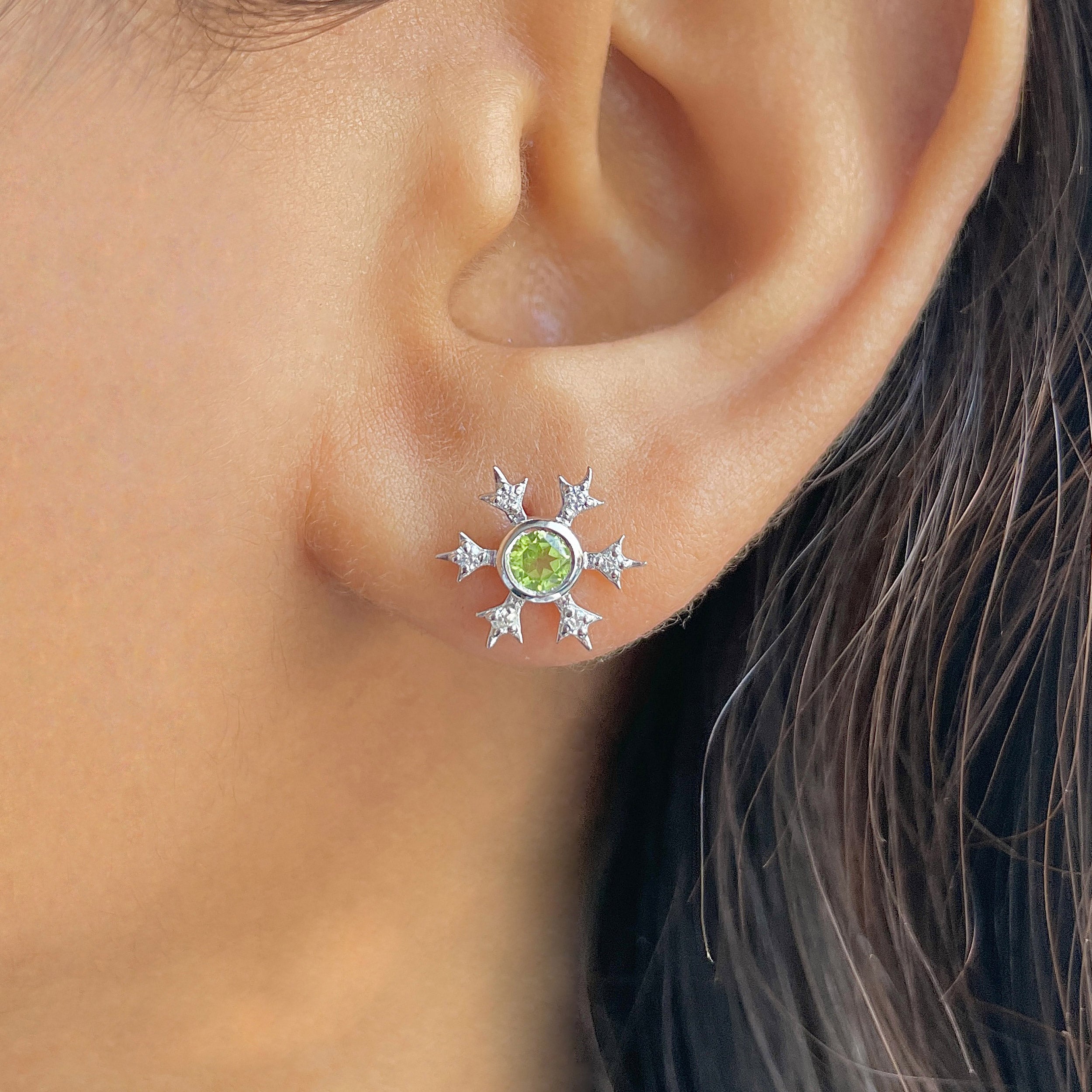 Peridot Stud Earring-(PER-SE-854.)