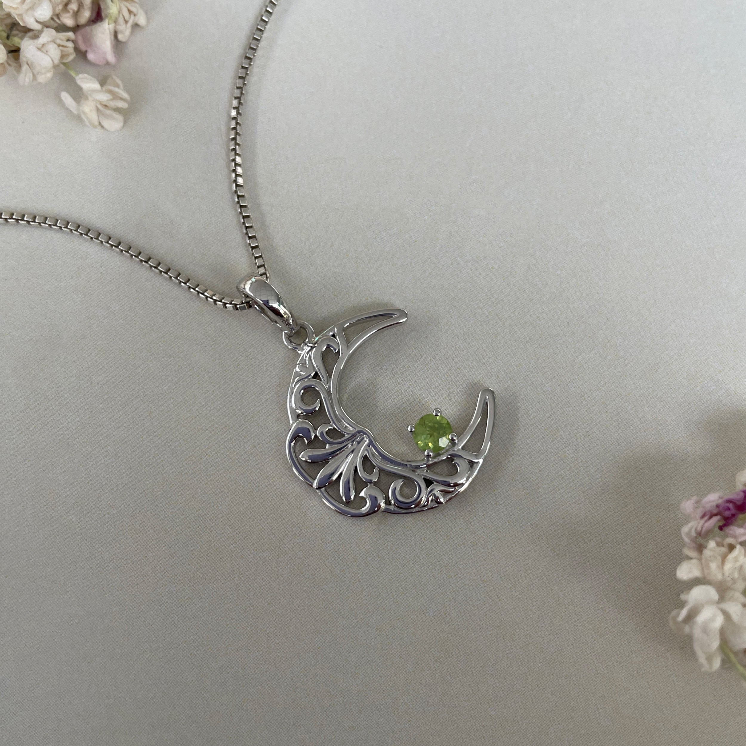 Peridot crescent Moon Pendant-(PER-SN-150.)