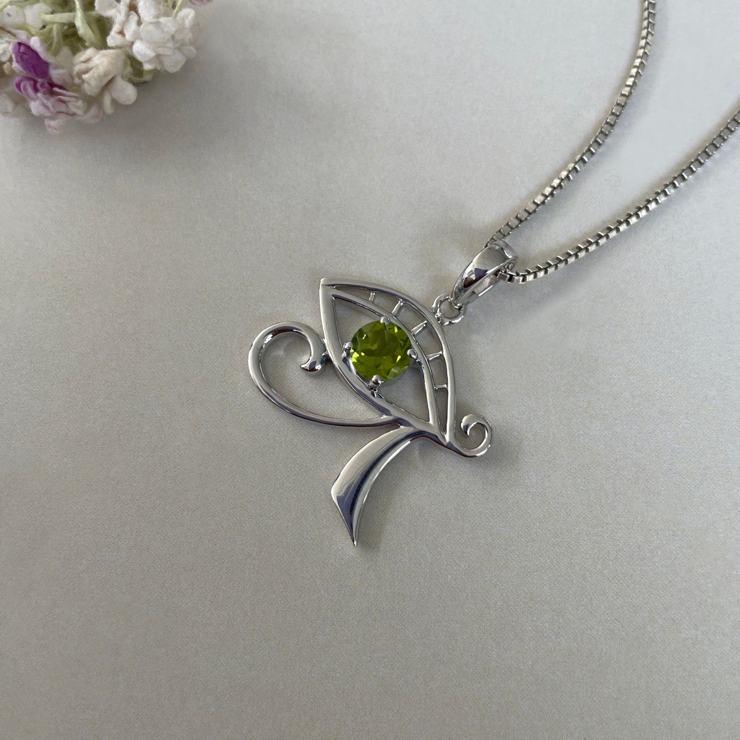 Peridot Eye Of Horus Pendant-(PER-SN-173P.)