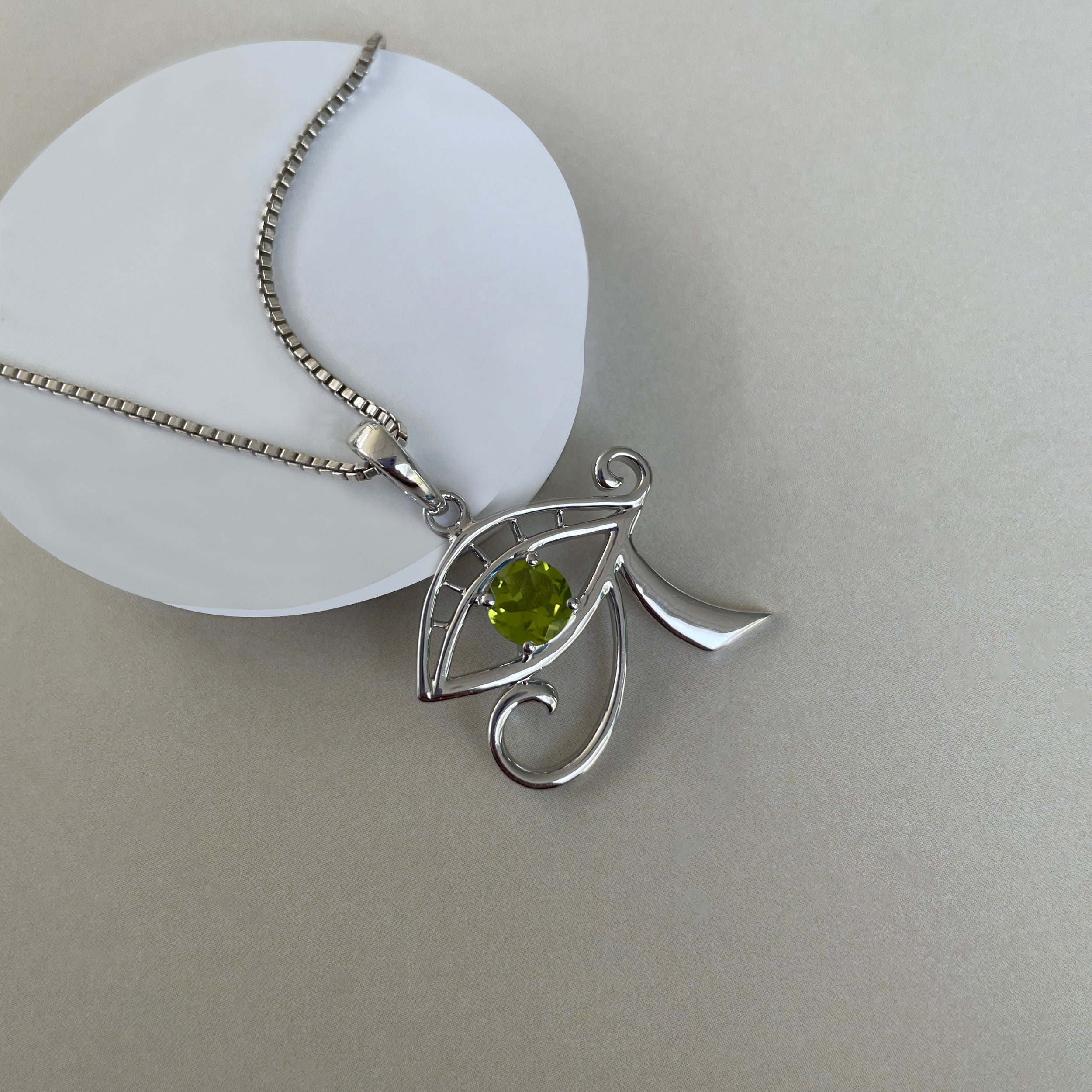 Peridot Eye Of Horus Pendant-(PER-SN-173P.)