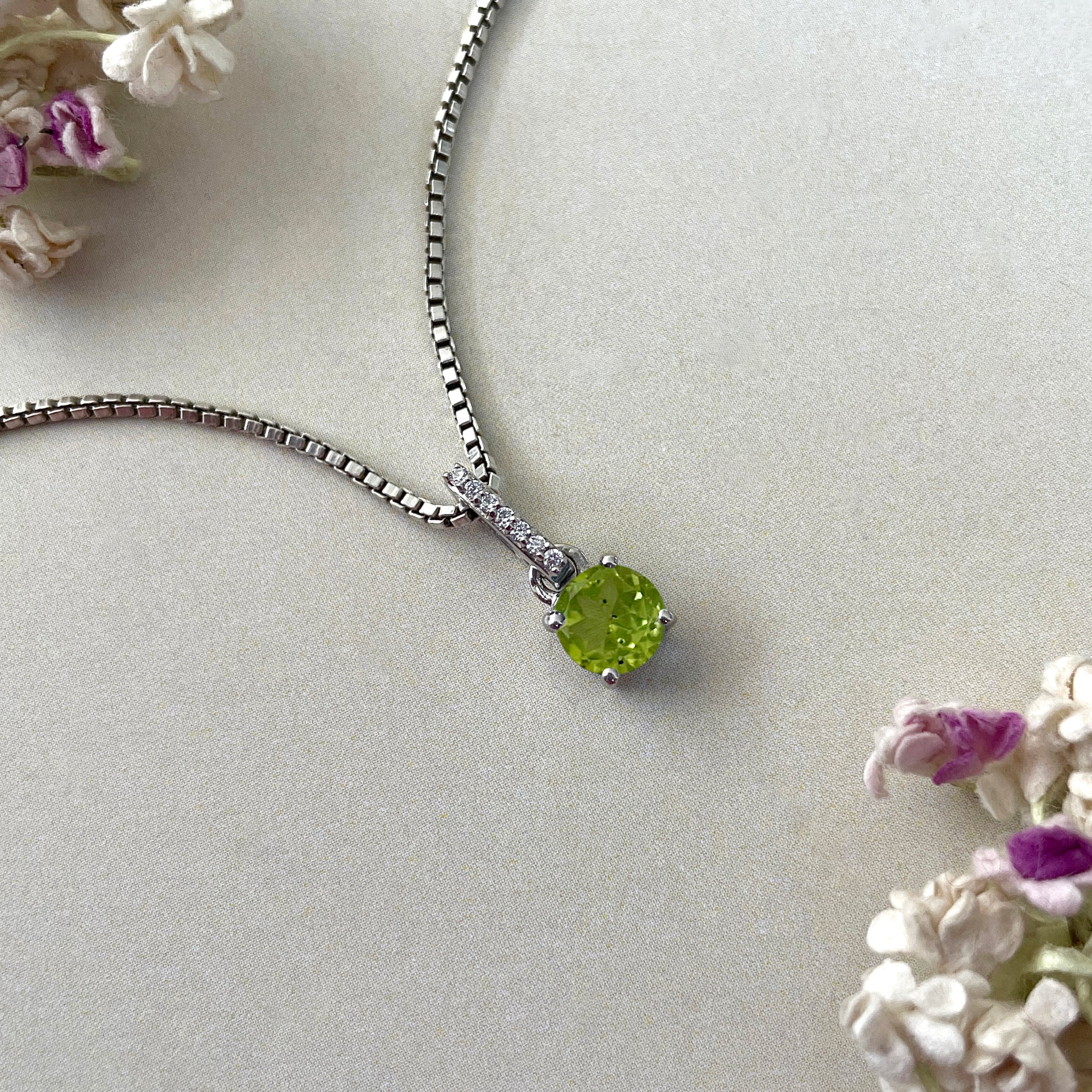 Peridot & White Topaz Pendant-(PER-SP-549.)