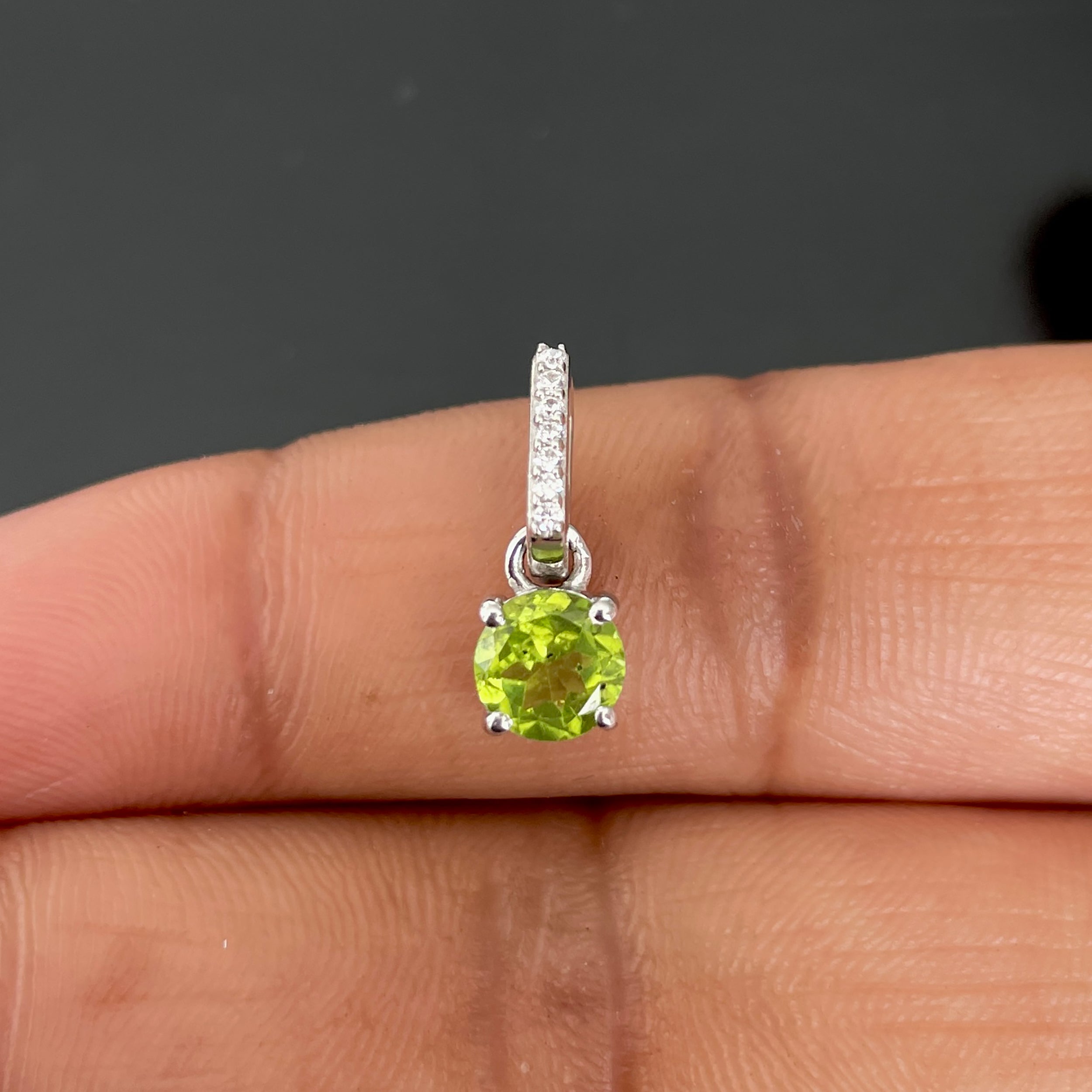 Peridot & White Topaz Pendant-(PER-SP-549.)
