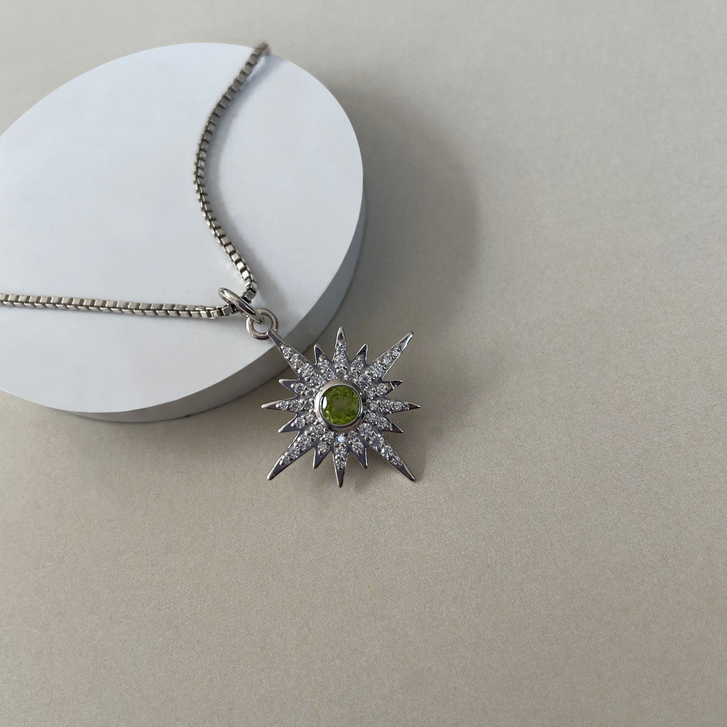 Peridot North Star Pendant-(PER-SP-693.)