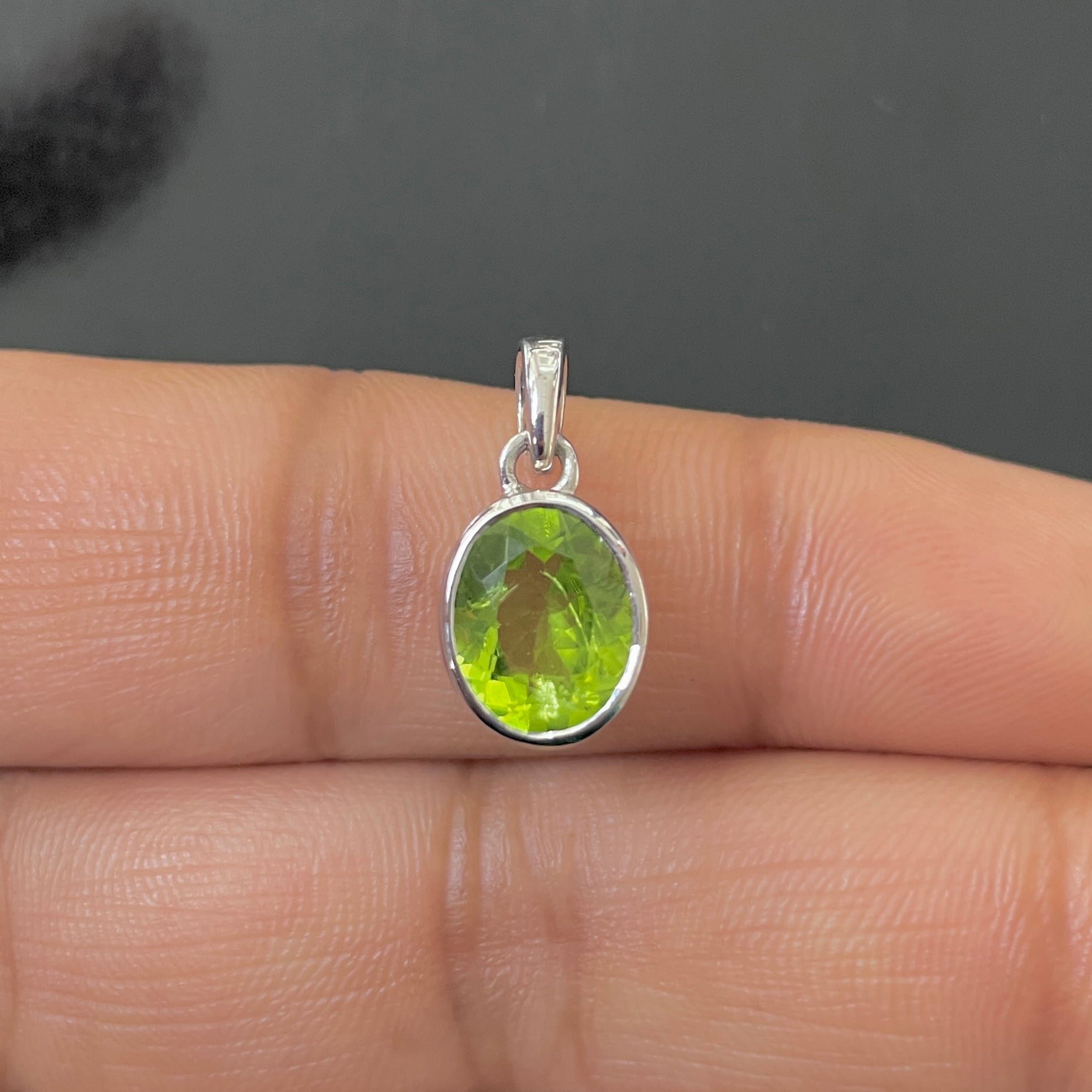 Peridot Pendant-(PER-SP-734.)