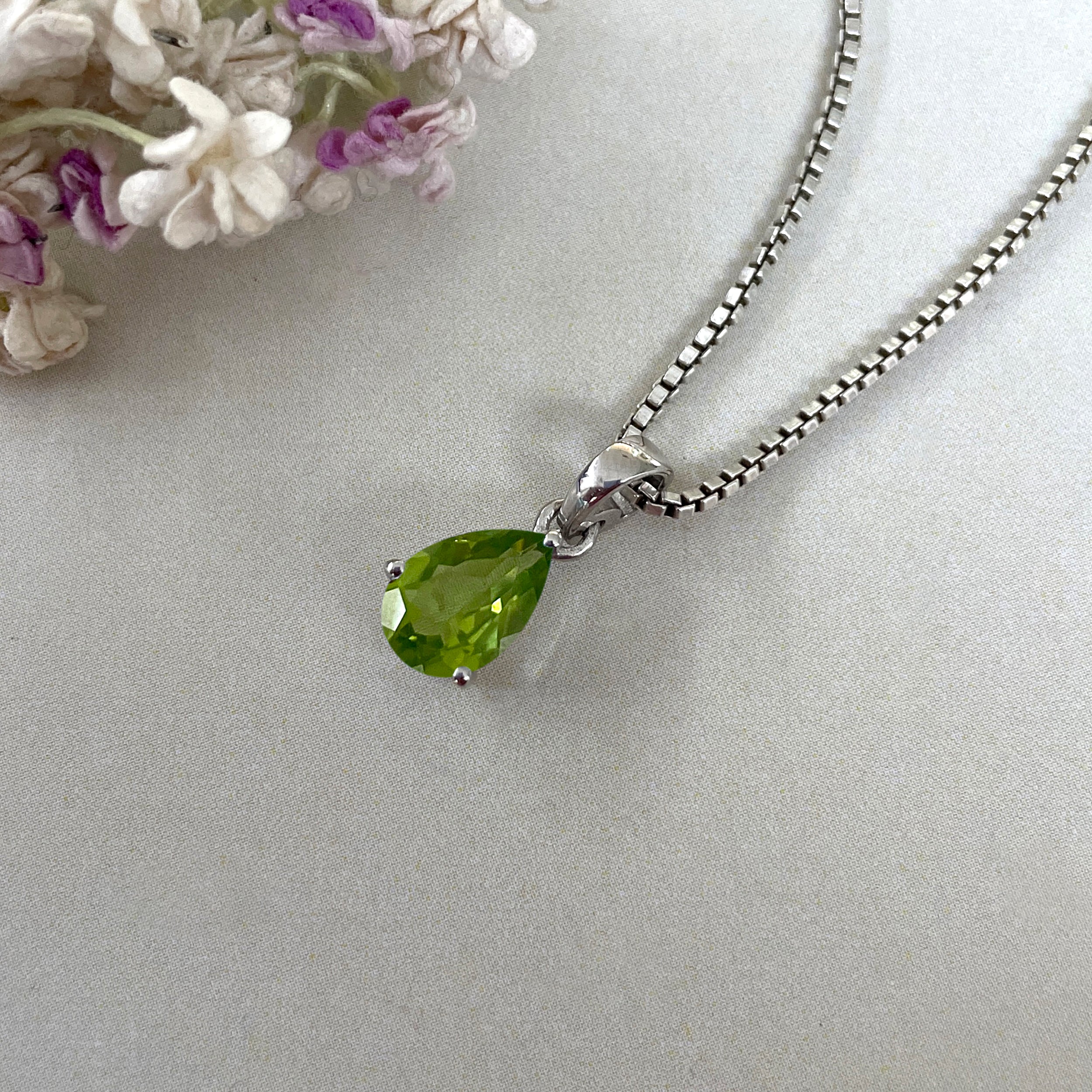Peridot Pendant-(PER-SP-917.)