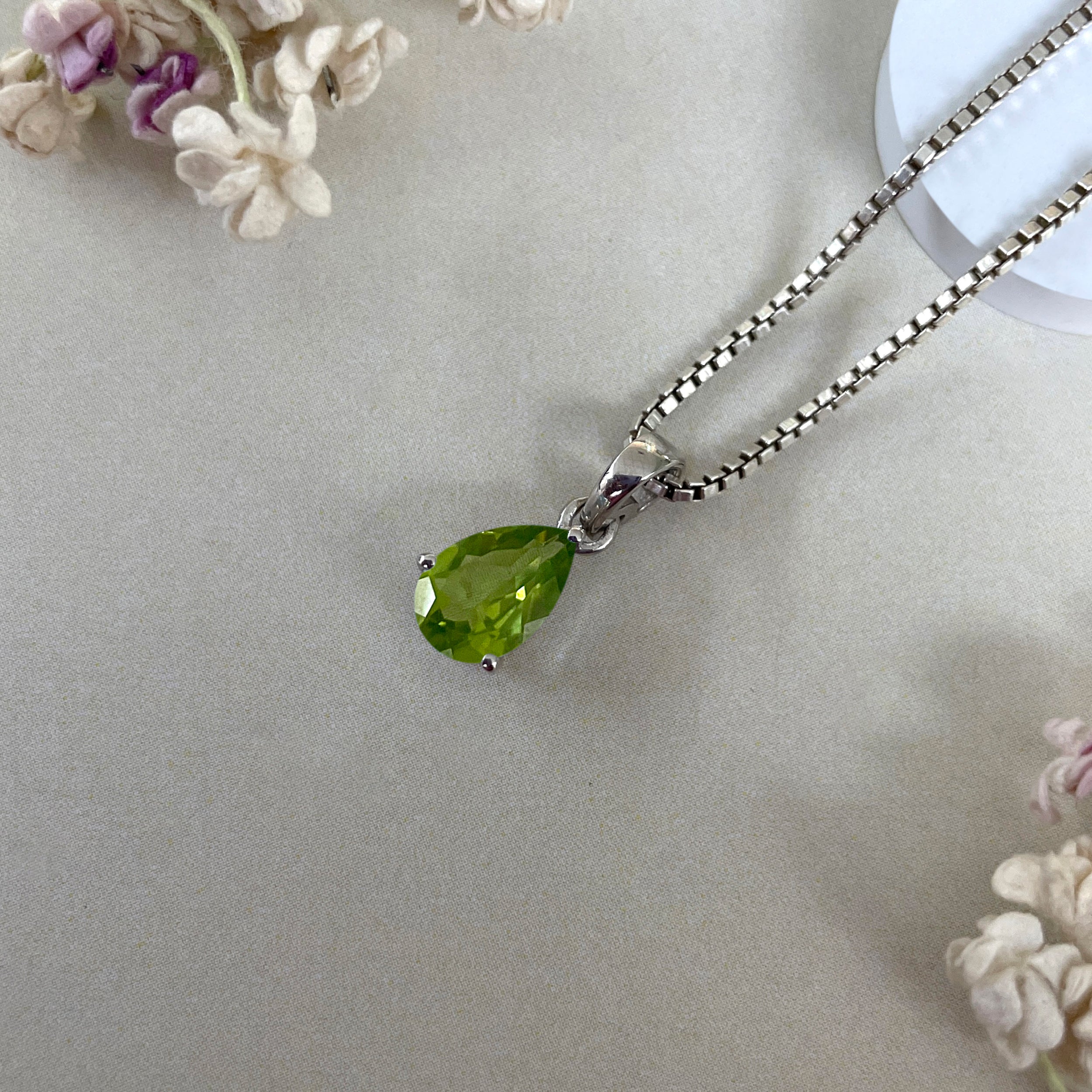 Peridot Pendant-(PER-SP-917.)