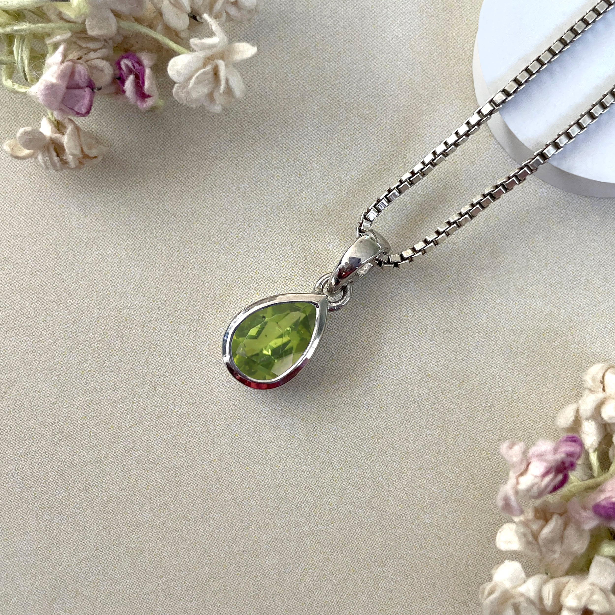 Peridot Pendant-(PER-SP-956.)