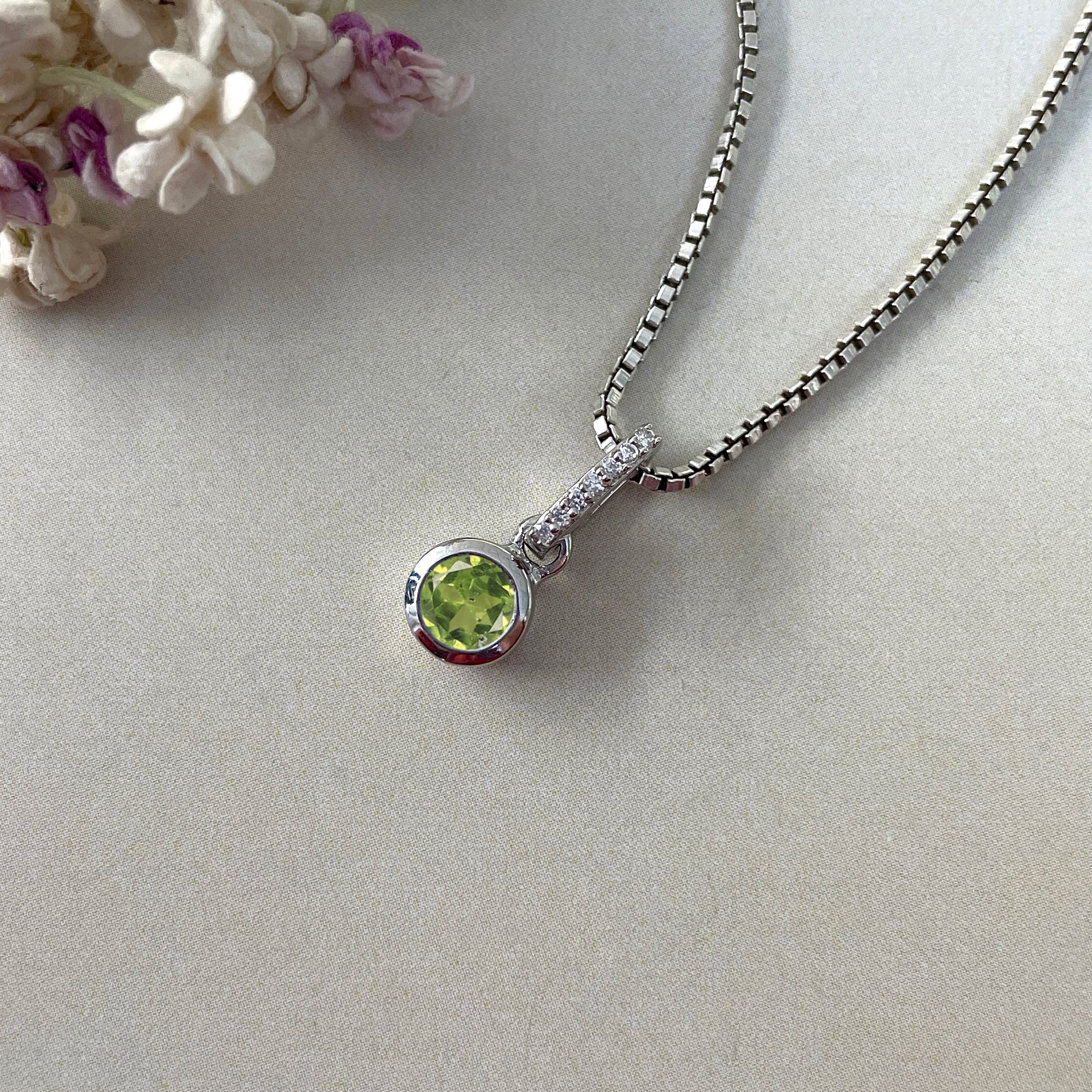 Peridot & White Topaz Pendant-(PER-SP-957.)