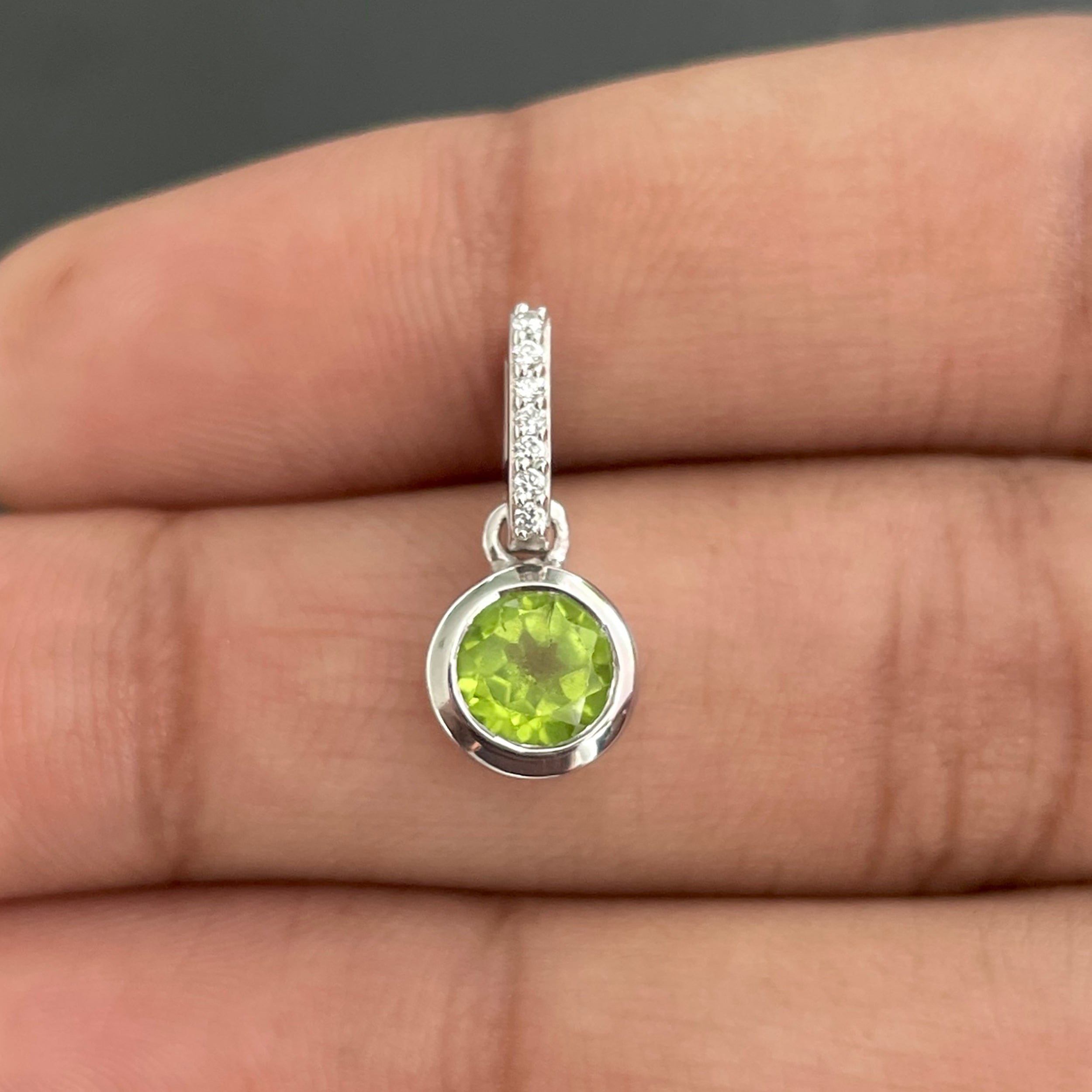 Peridot & White Topaz Pendant-(PER-SP-958.)